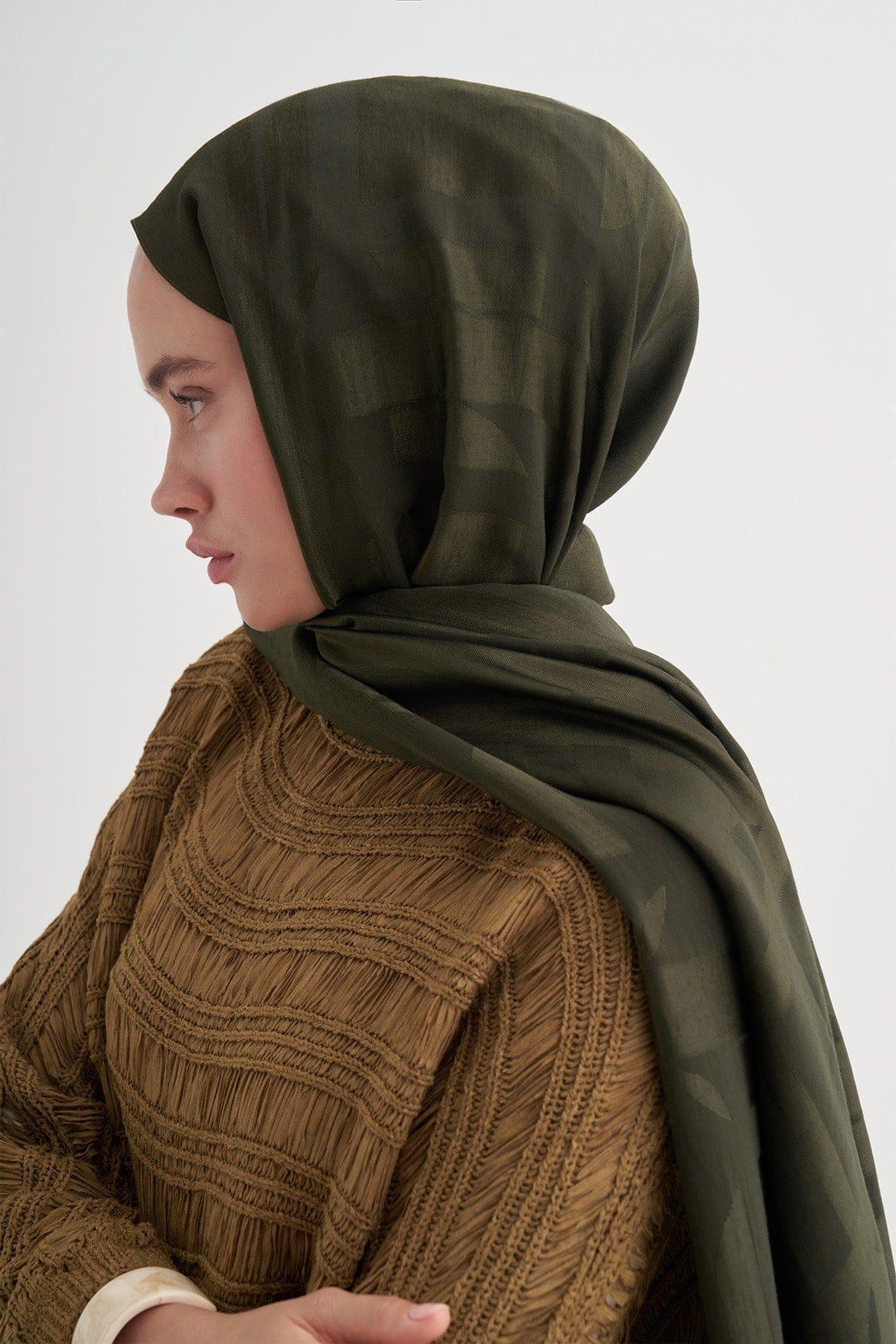 geometric-pattern-liora-cotton-scarf-forest-green-5454 - Carell Hijab