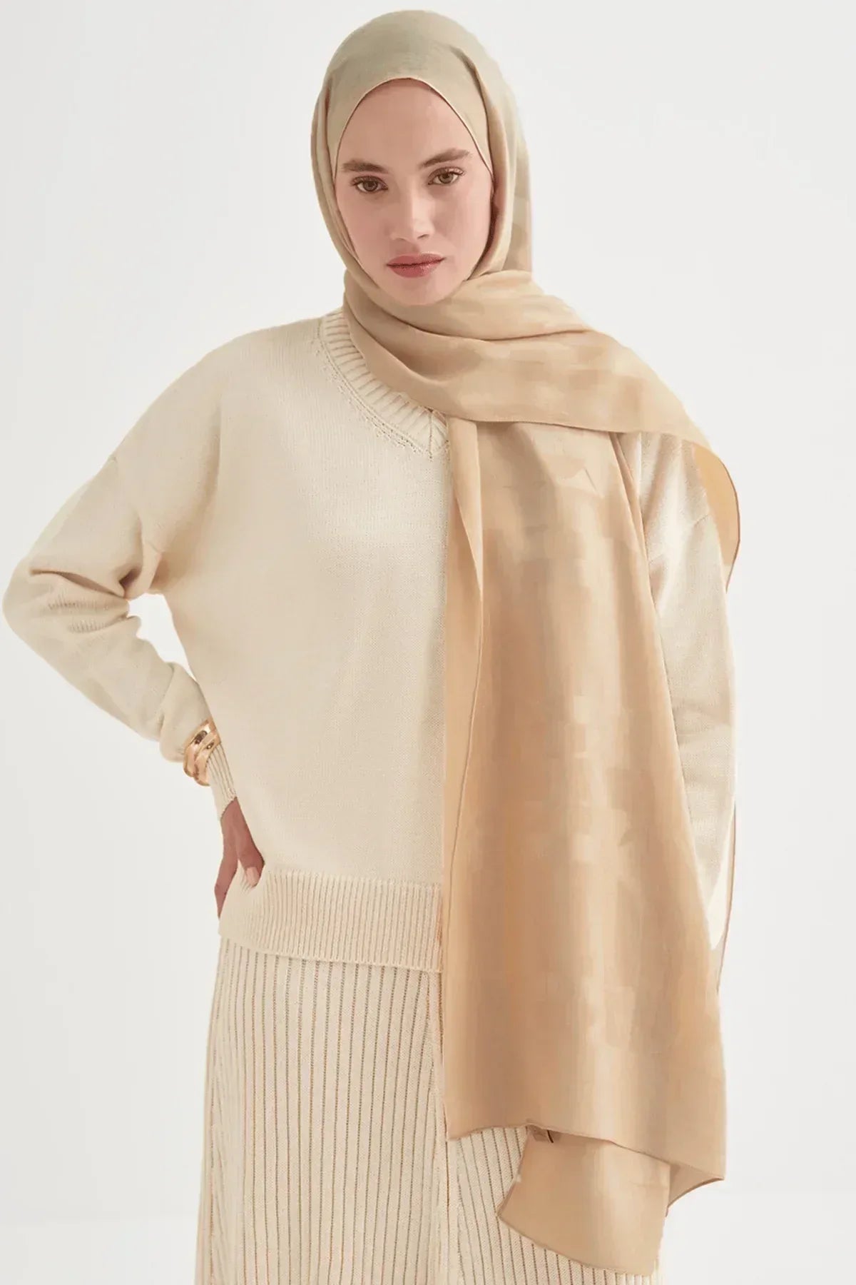 geometric-pattern-liora-cotton-scarf-honeycomb-5088 - Carell Hijab