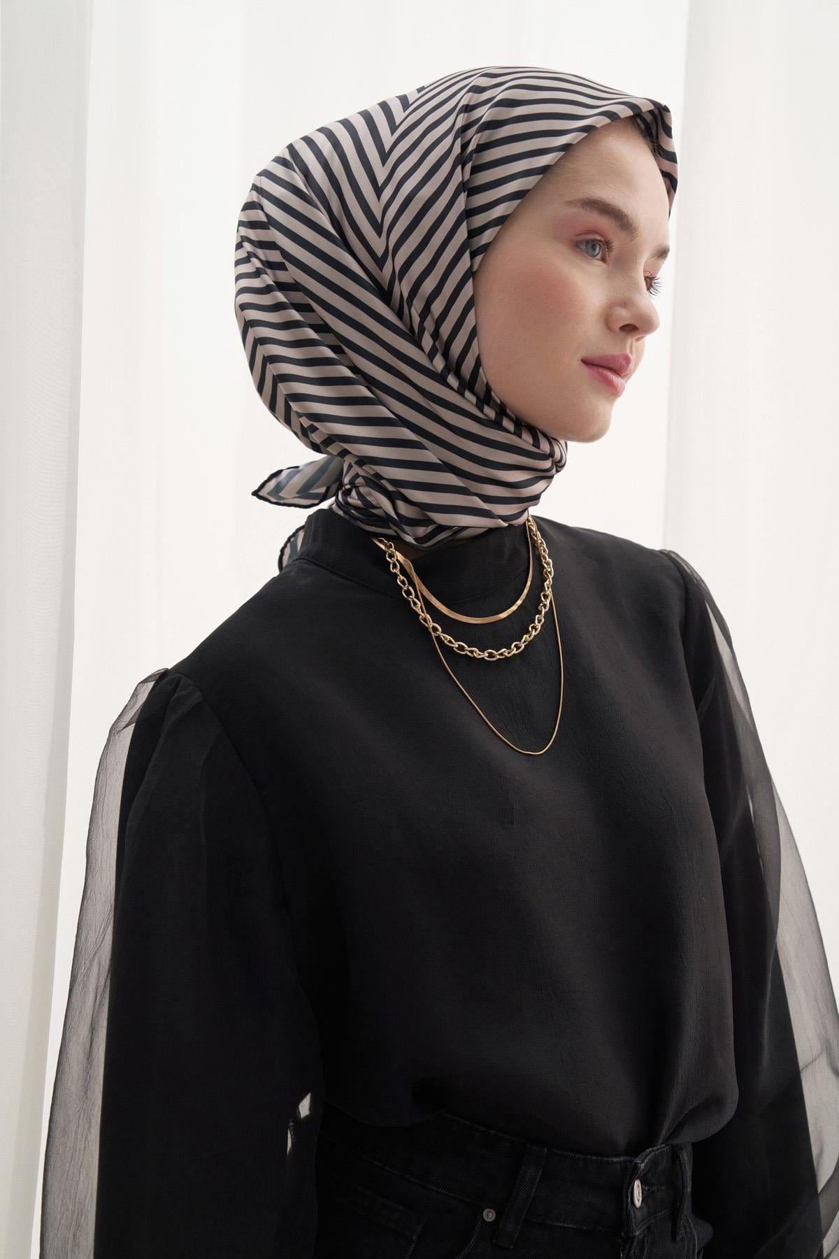 geometric-pattern-twill-square-scarf-black-1251.jpg
