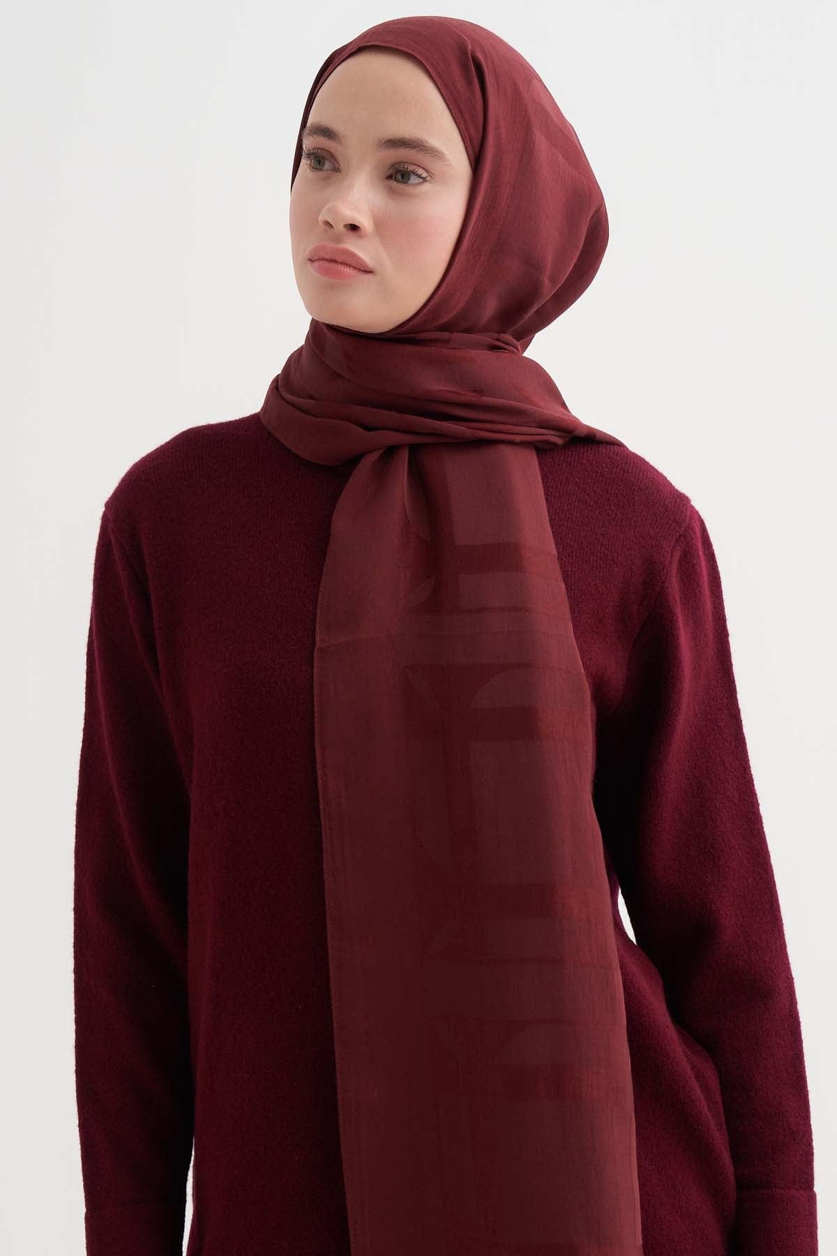 geometrik-pattern-liora-cottton-scarf-burgundy-3729.jpg