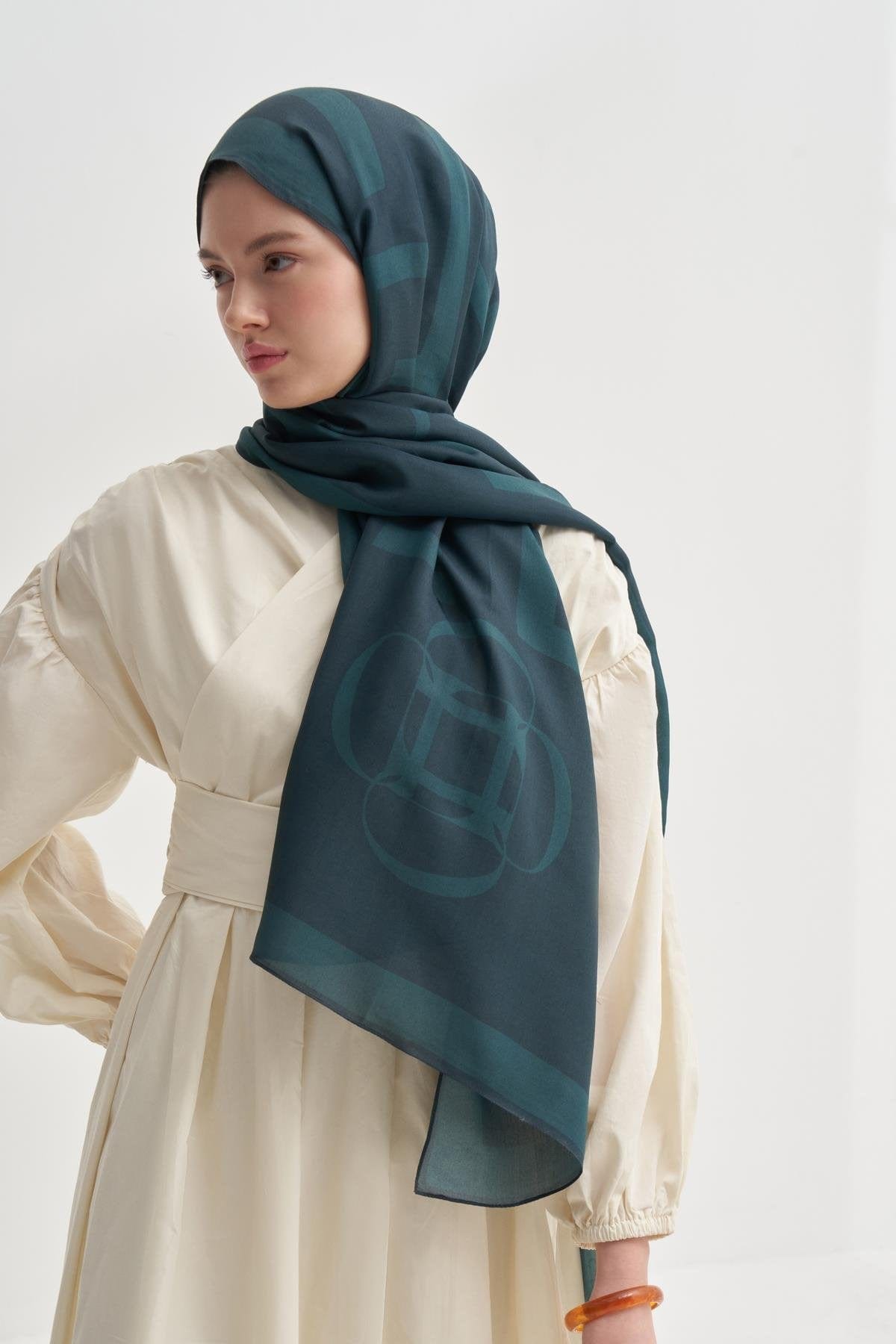 glamour-monogram-viscose-scarf-emerald-green-1453.jpg