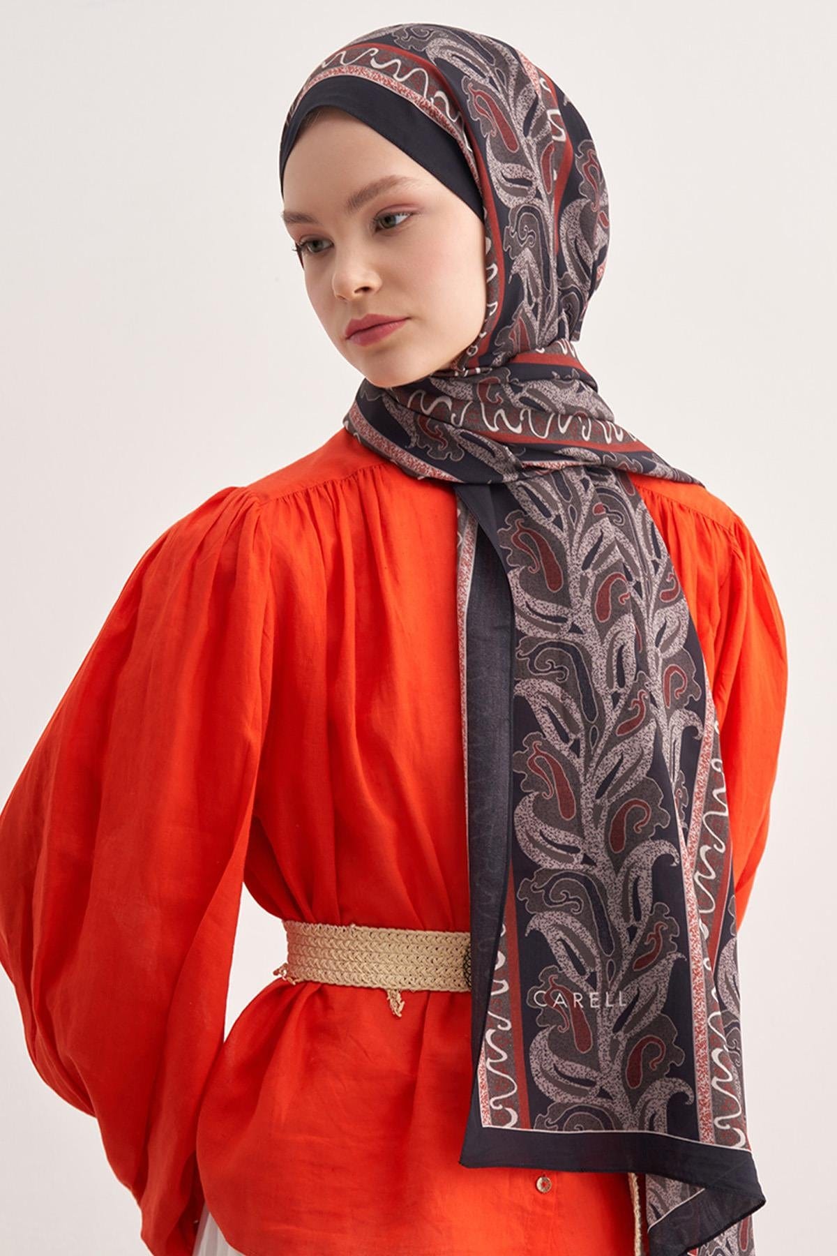 glow-vela-viscose-scarf-black-2362_f296a9c0-2361-4af2-8683-c900b371f442.jpg