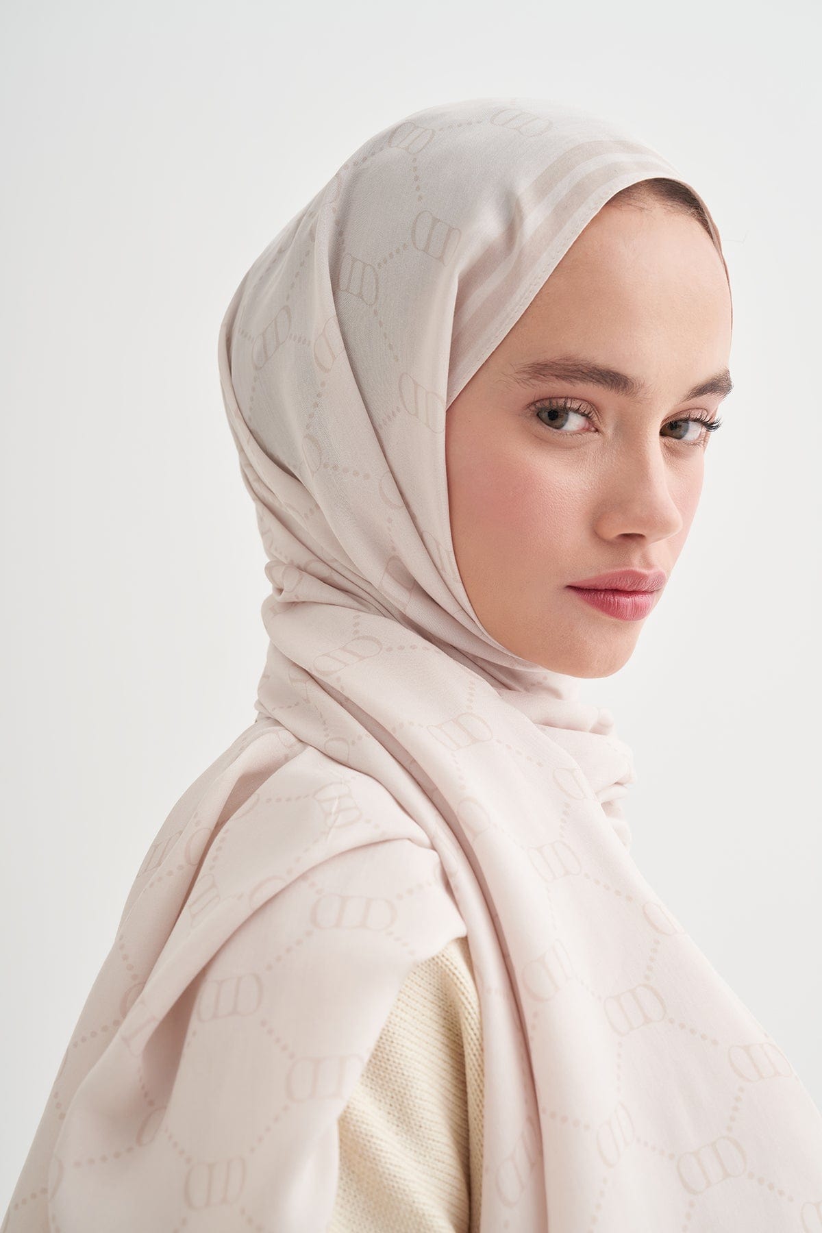 Grace Monogram Viscose Scarf Beige