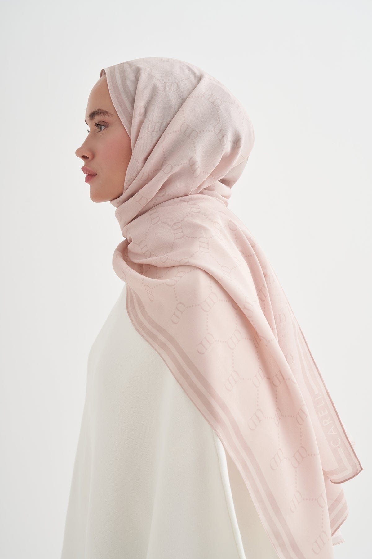 grace-monogram-viscose-scarf-cream-3954.jpg