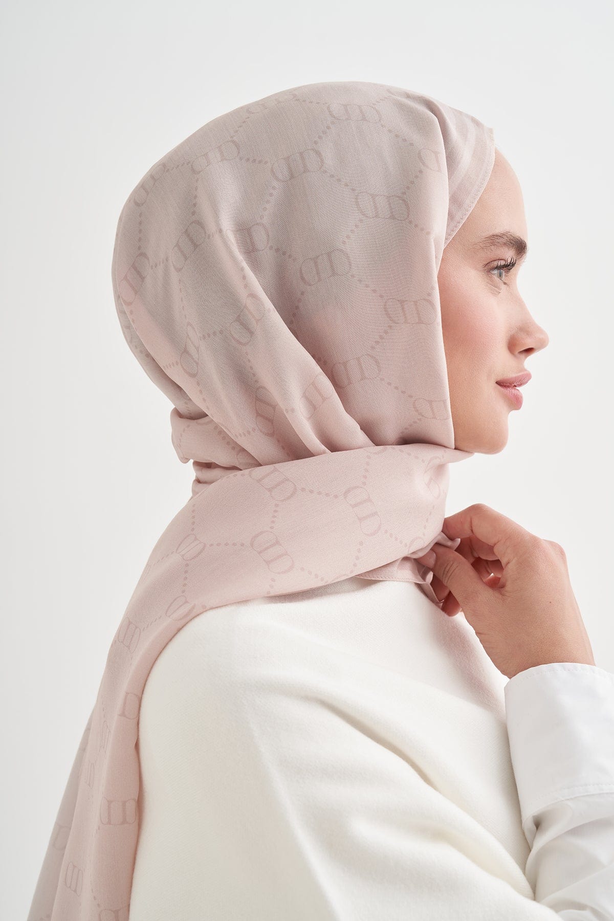 Grace Monogram Viscose Scarf Cream