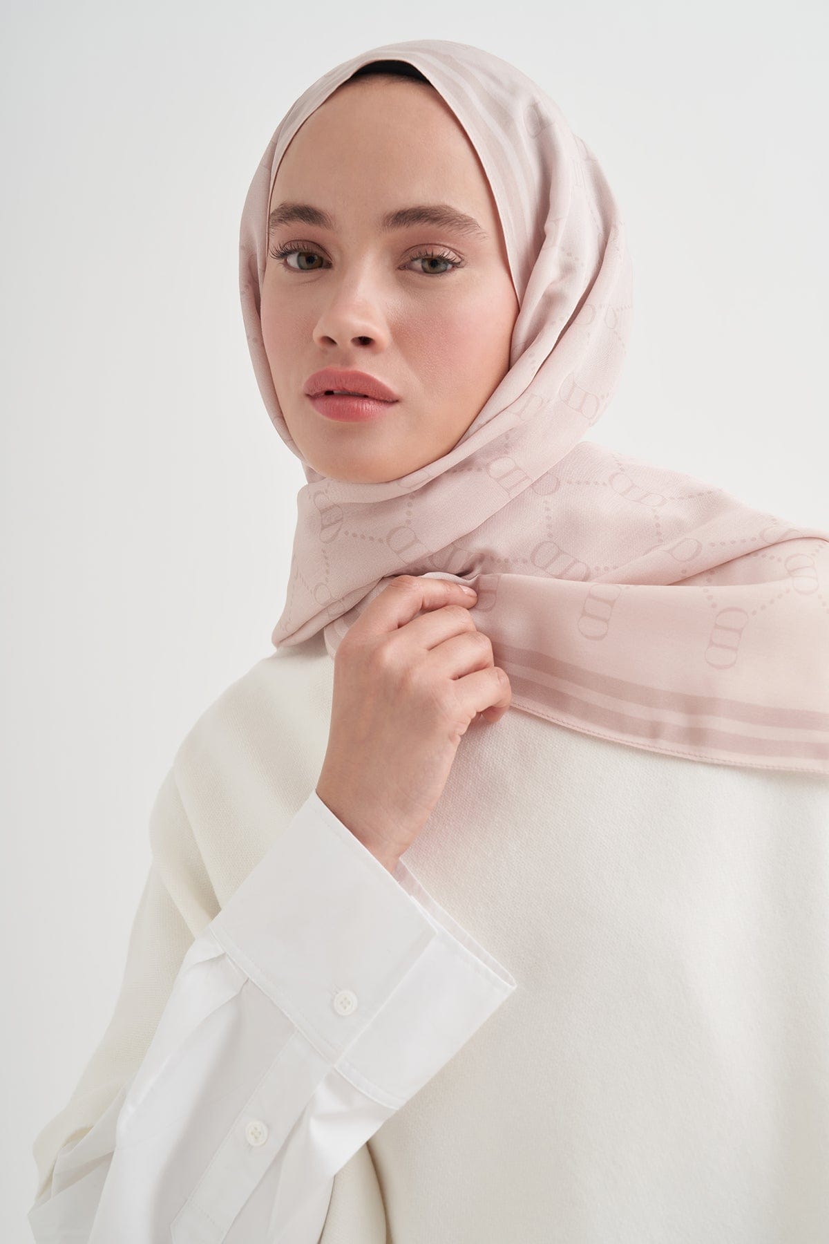 Grace Monogram Viscose Scarf Cream