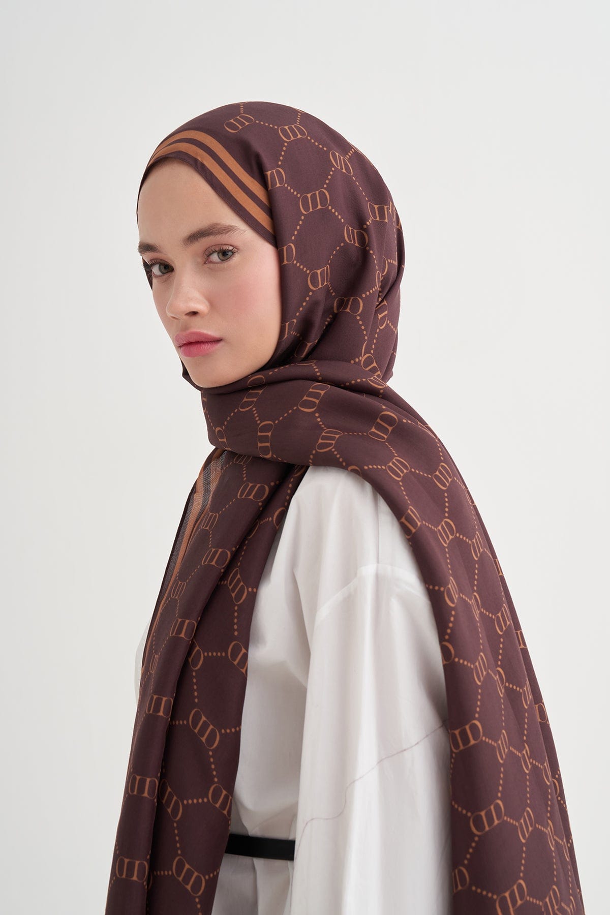 grace-monogram-viscose-scarf-dark-3979.jpg