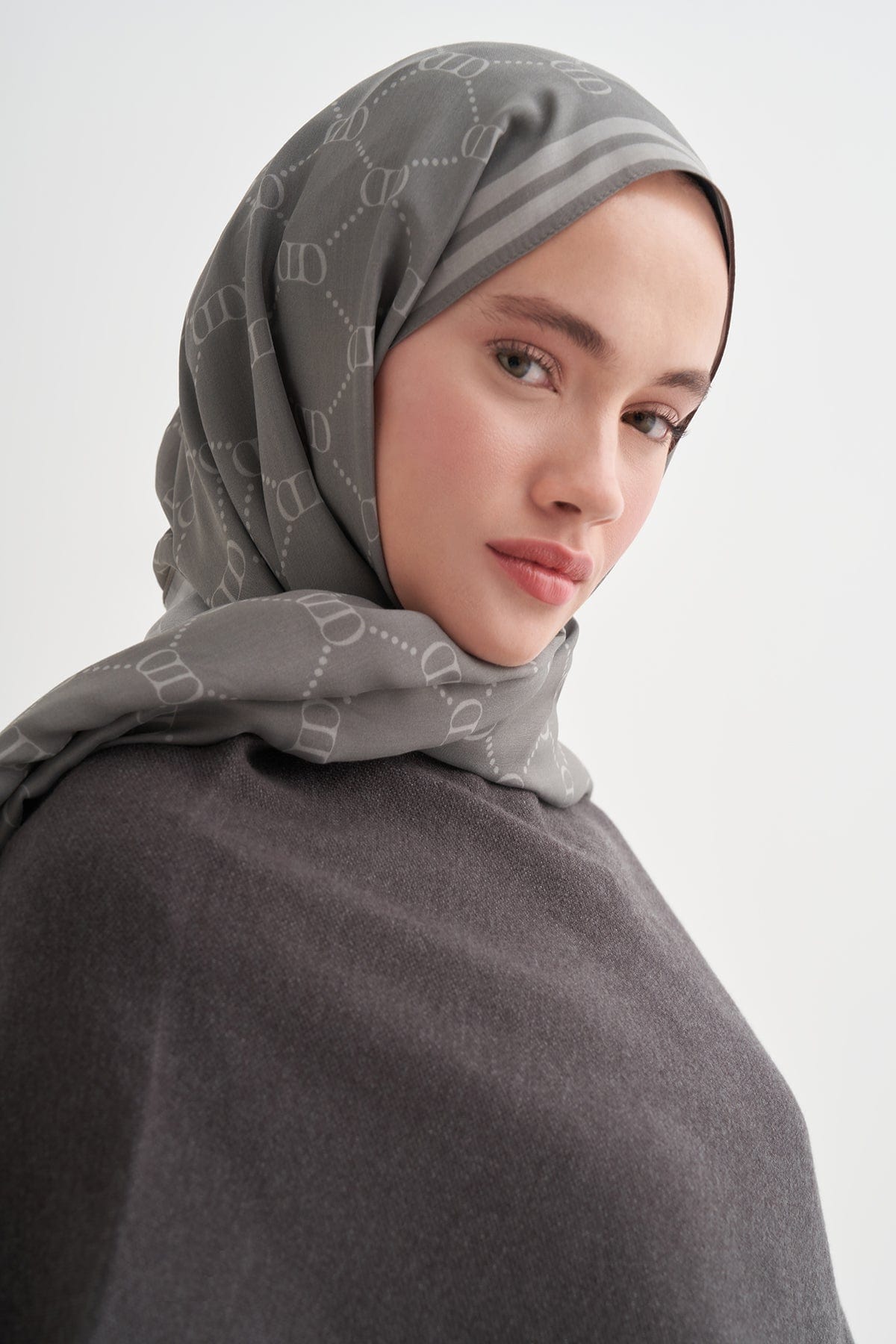 grace-monogram-viscose-scarf-gray-3965_9bd4ceae-0b3a-4bd5-b0d9-9fde40b8a13e.jpg