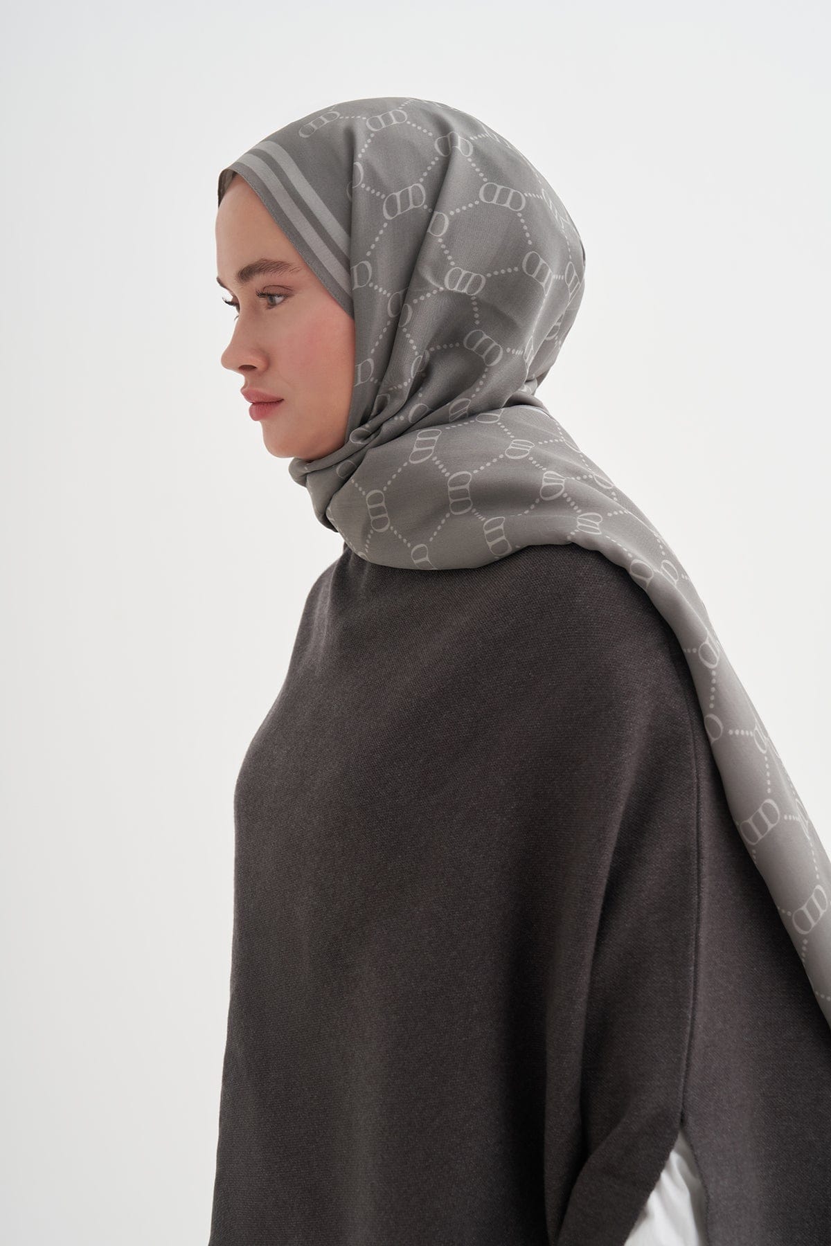 Grace Monogram Viscose Scarf Gray