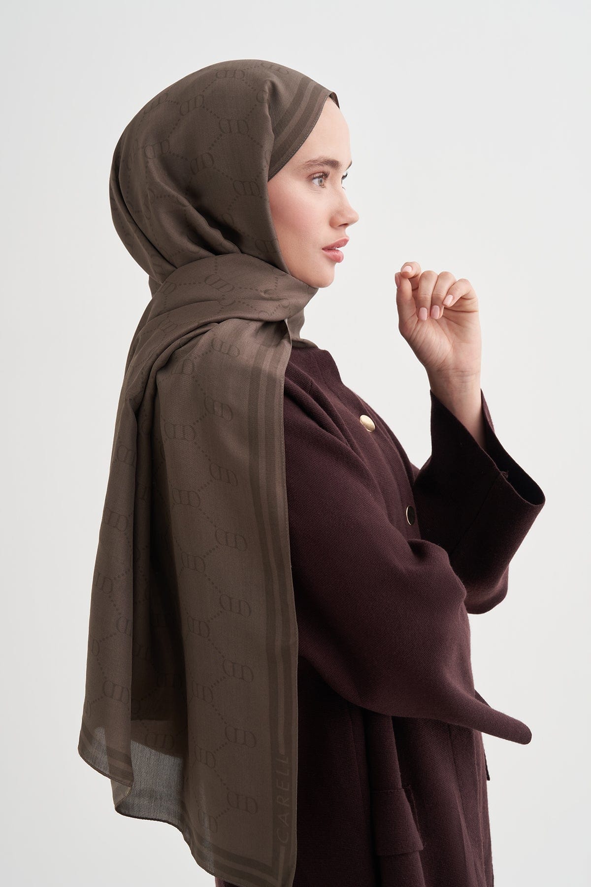 grace-monogram-viscose-scarf-soft-brown-3984.jpg