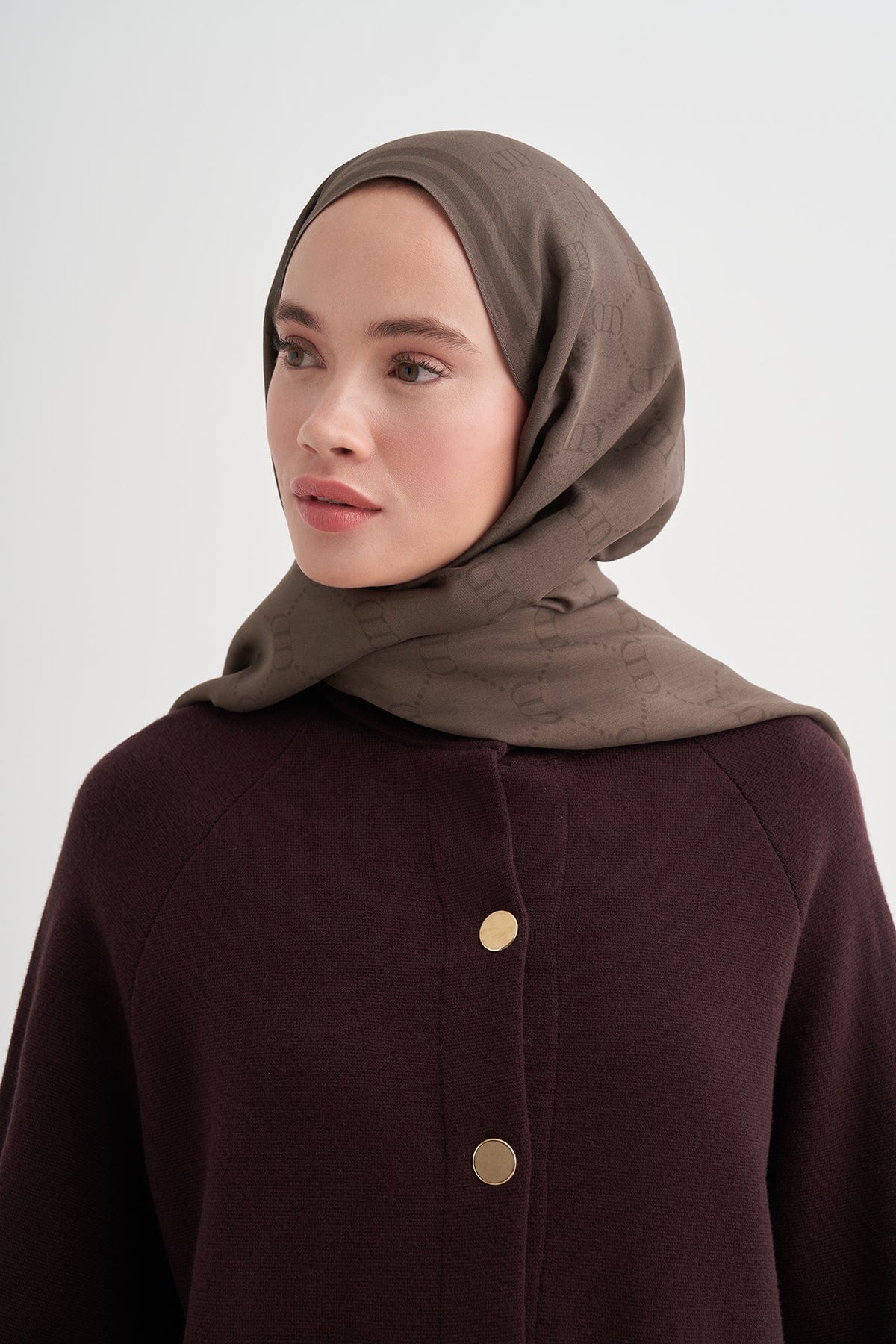 grace-monogram-viscose-scarf-soft-brown-3985.jpg