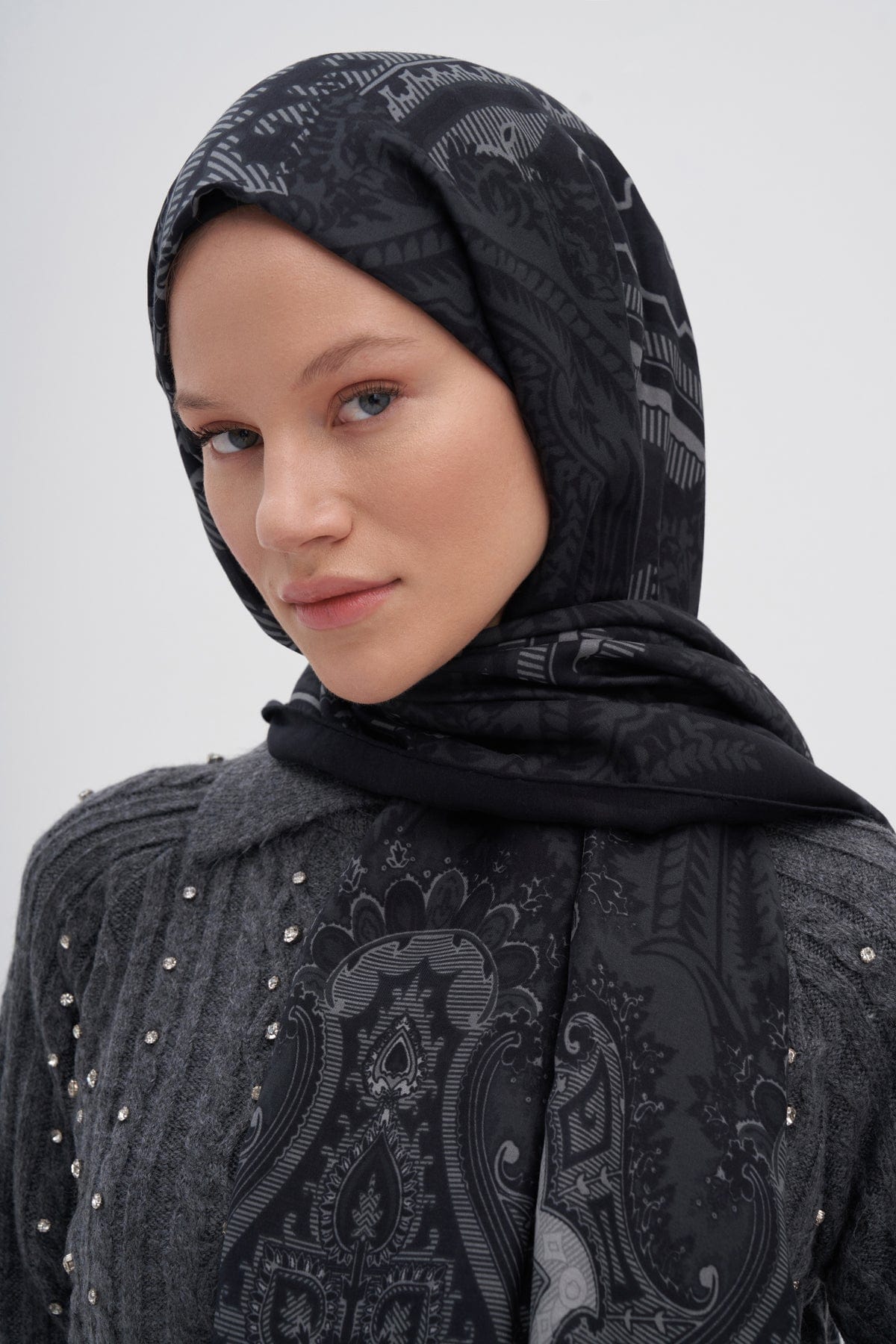 Harmony Early Silk Scarf Anthracite