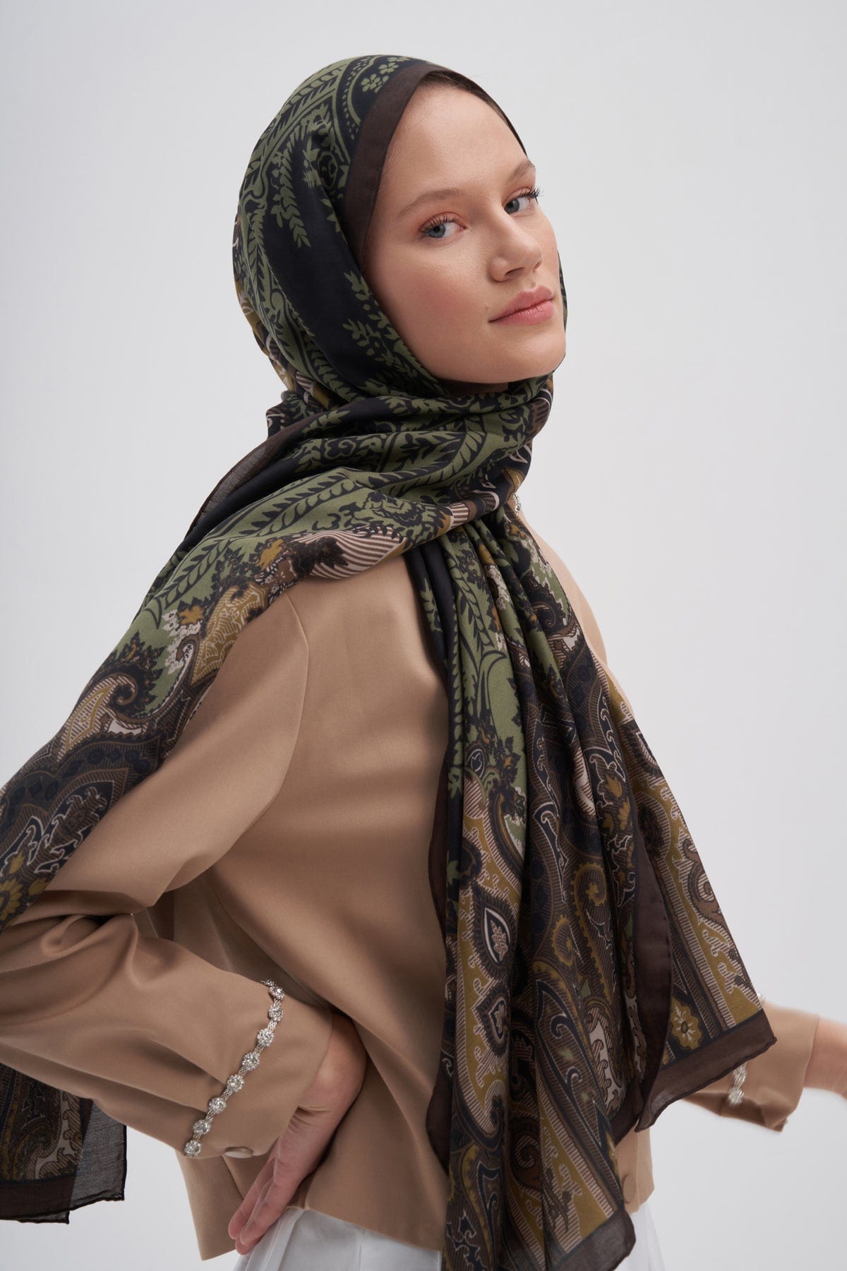 harmony-early-silk-scarf-dark-brown-2764_e6f00651-8a94-454a-8ae5-88a267a7ae76.jpg