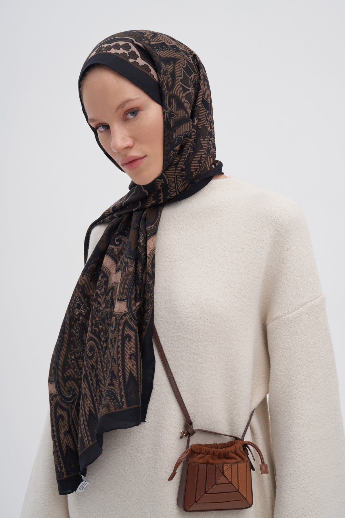 Harmony Early Silk Scarf Milk Coffee