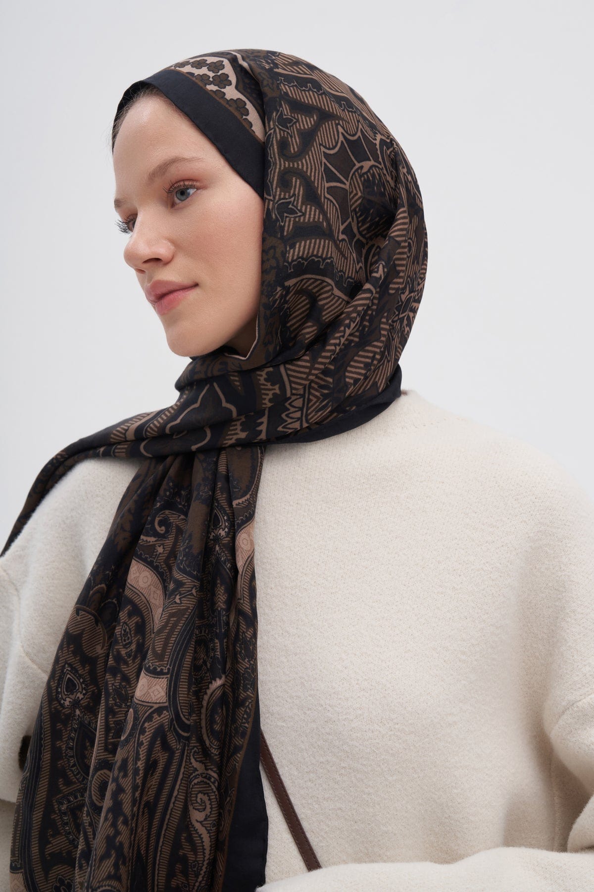 Harmony Early Silk Scarf Milk Coffee