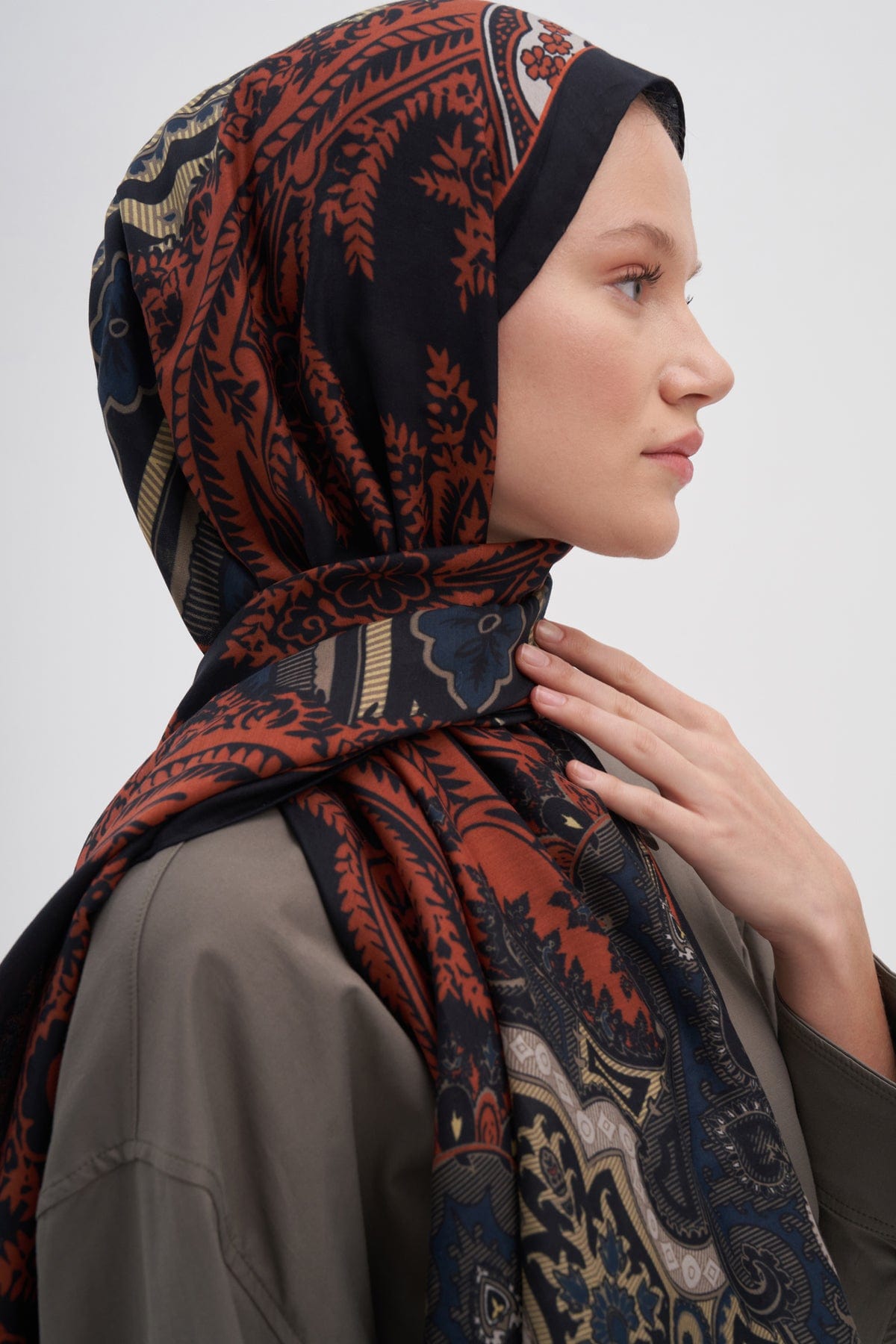 Harmony Early Silk Scarf Tile