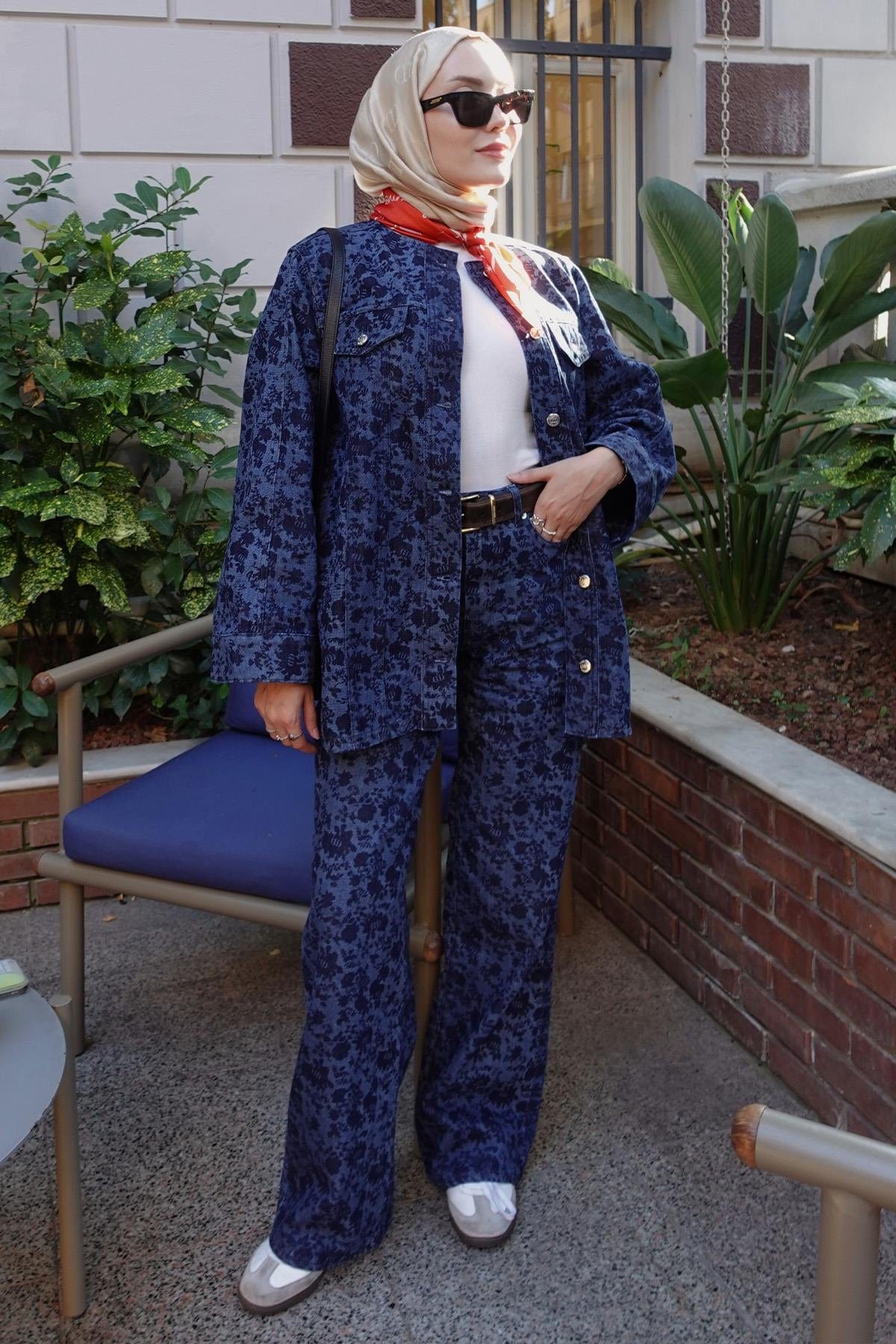 Hilal's Choice: Floral Monogram Pattern Jean Pants