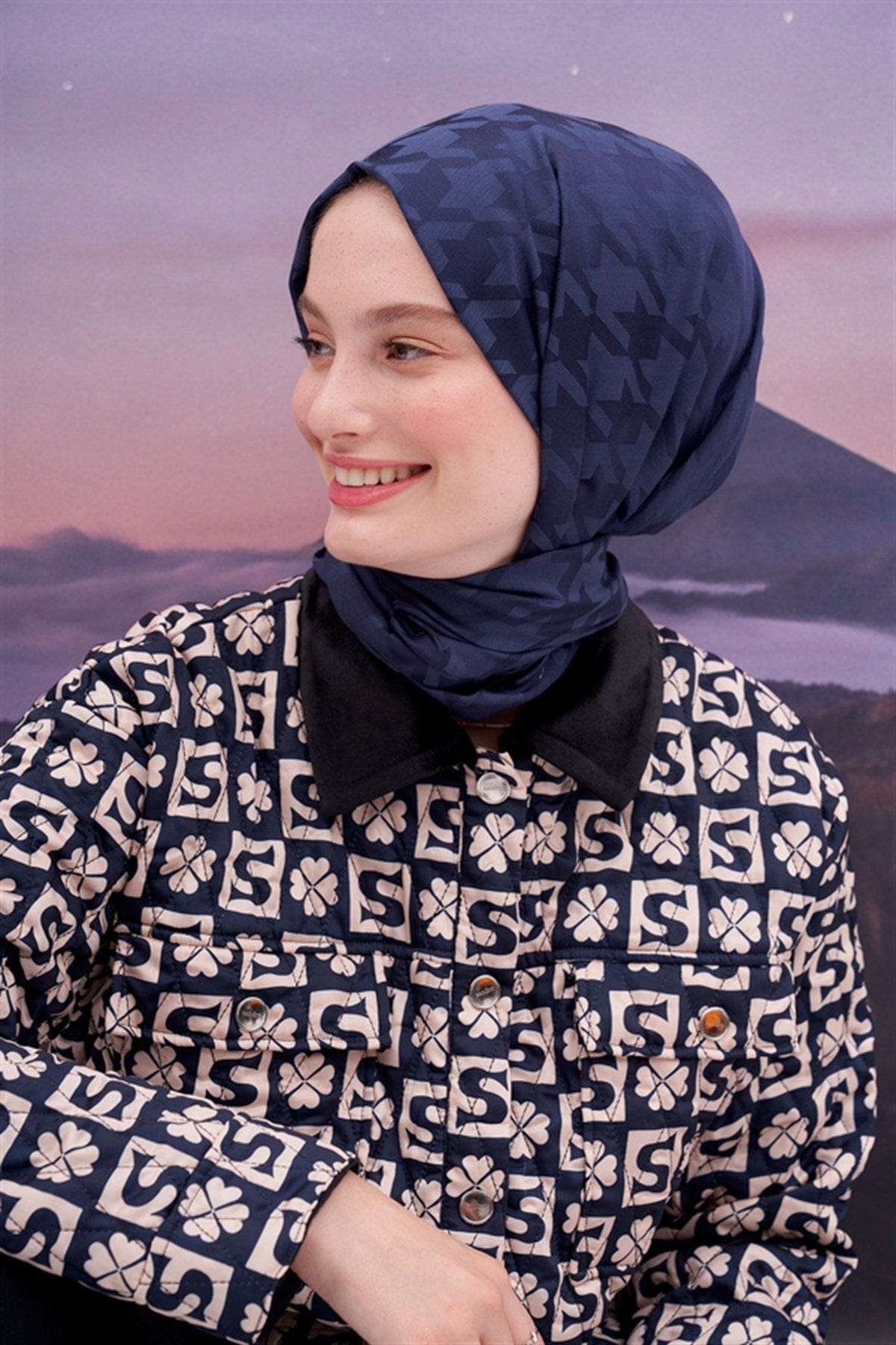 Houndstooth Jacquard Italian Silk Scarf Deep Blue