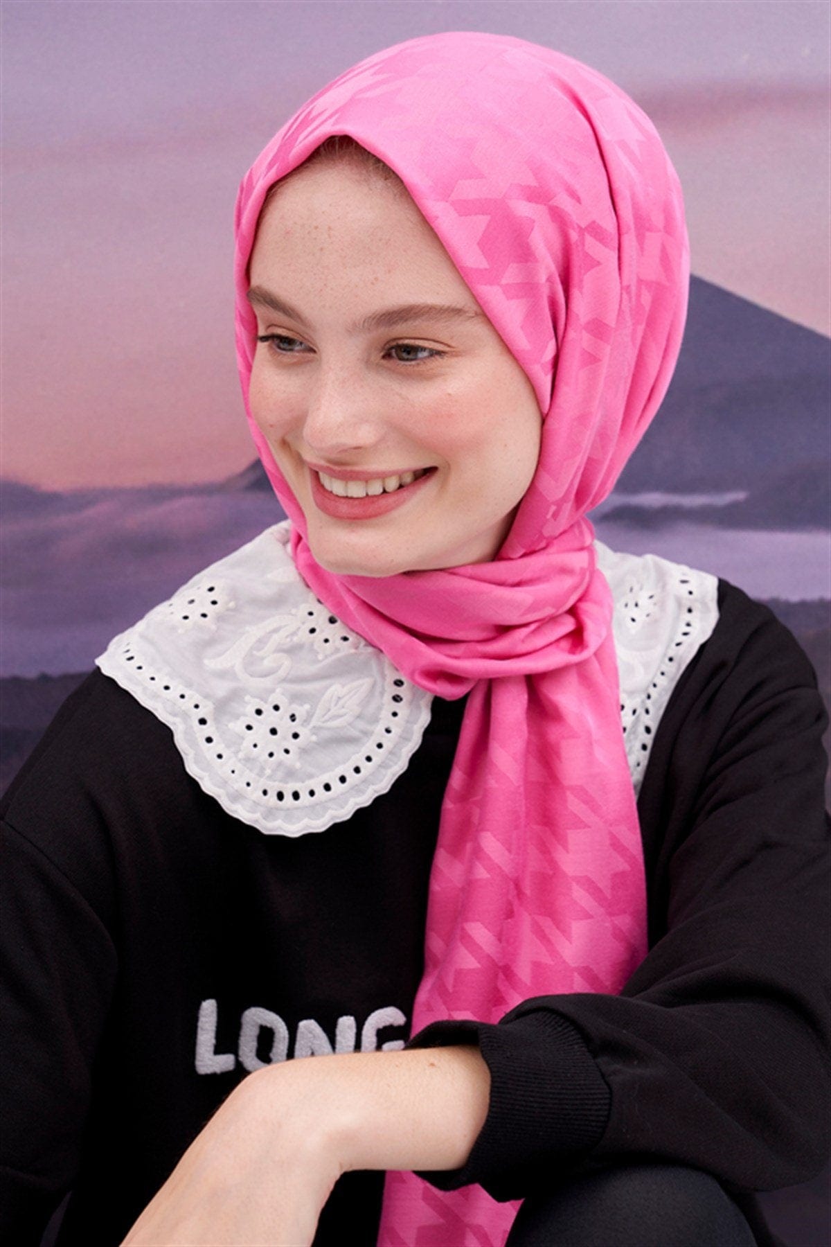 Houndstooth Jacquard Italian Silk Scarf Deep Pink