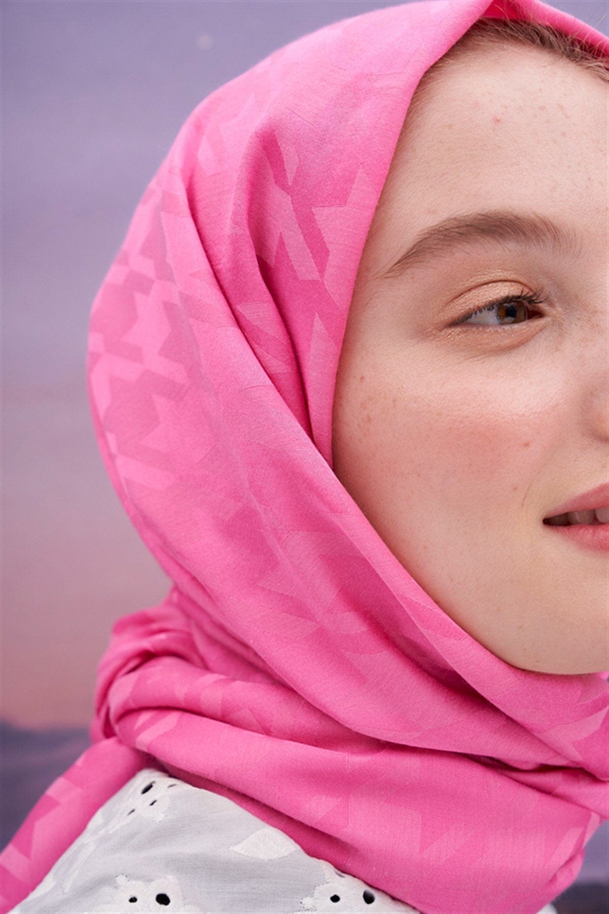 Houndstooth Jacquard Italian Silk Scarf Deep Pink