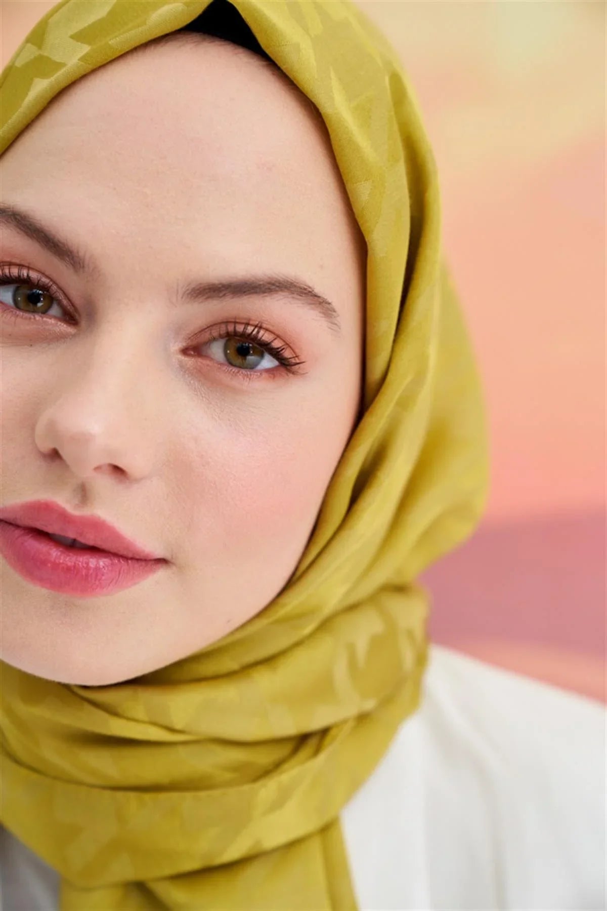 Houndstooth Jacquard Italian Silk Scarf Mustard