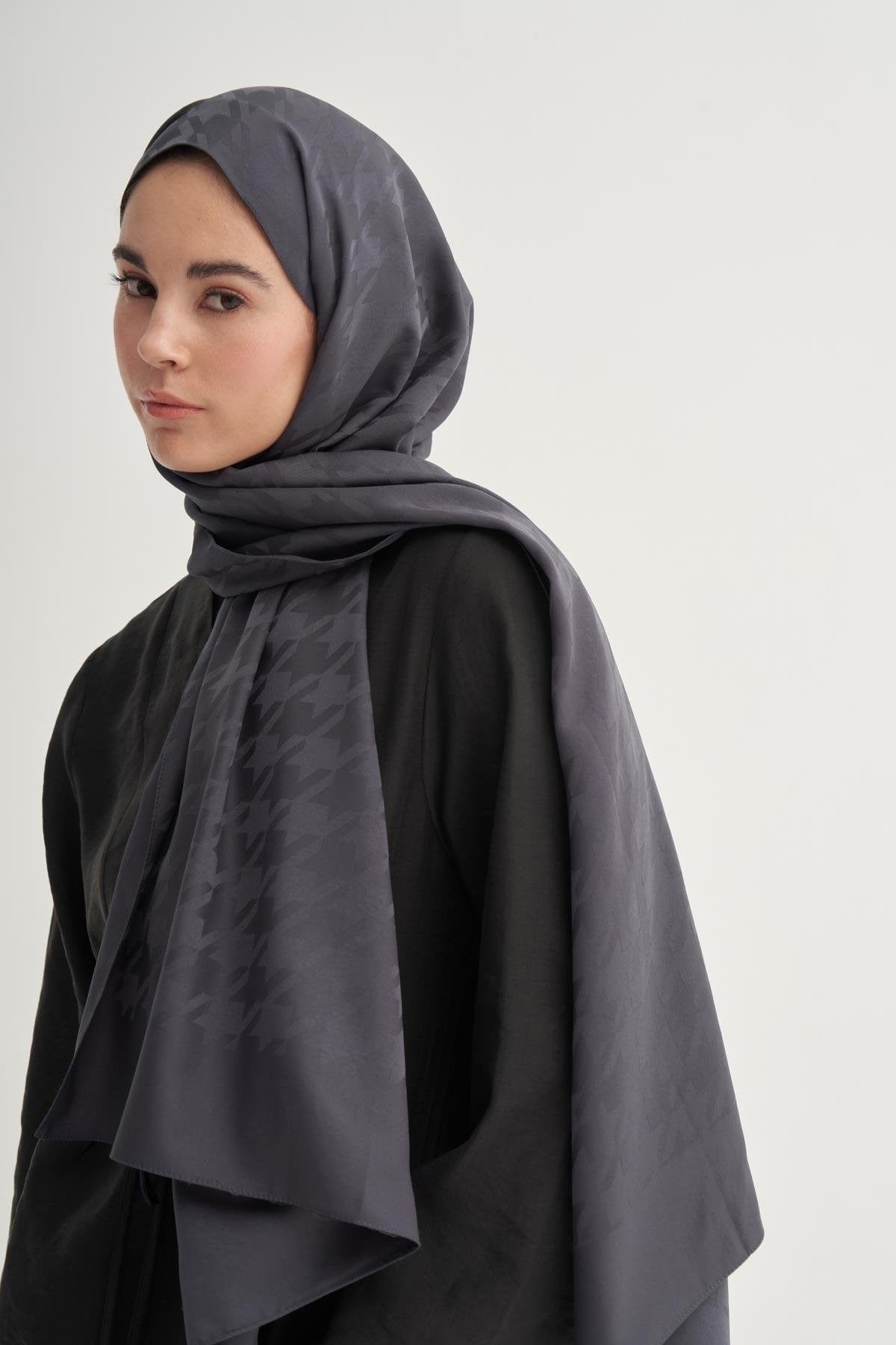 Houndstooth Pattern Cotton Silk Scarf Anthracite