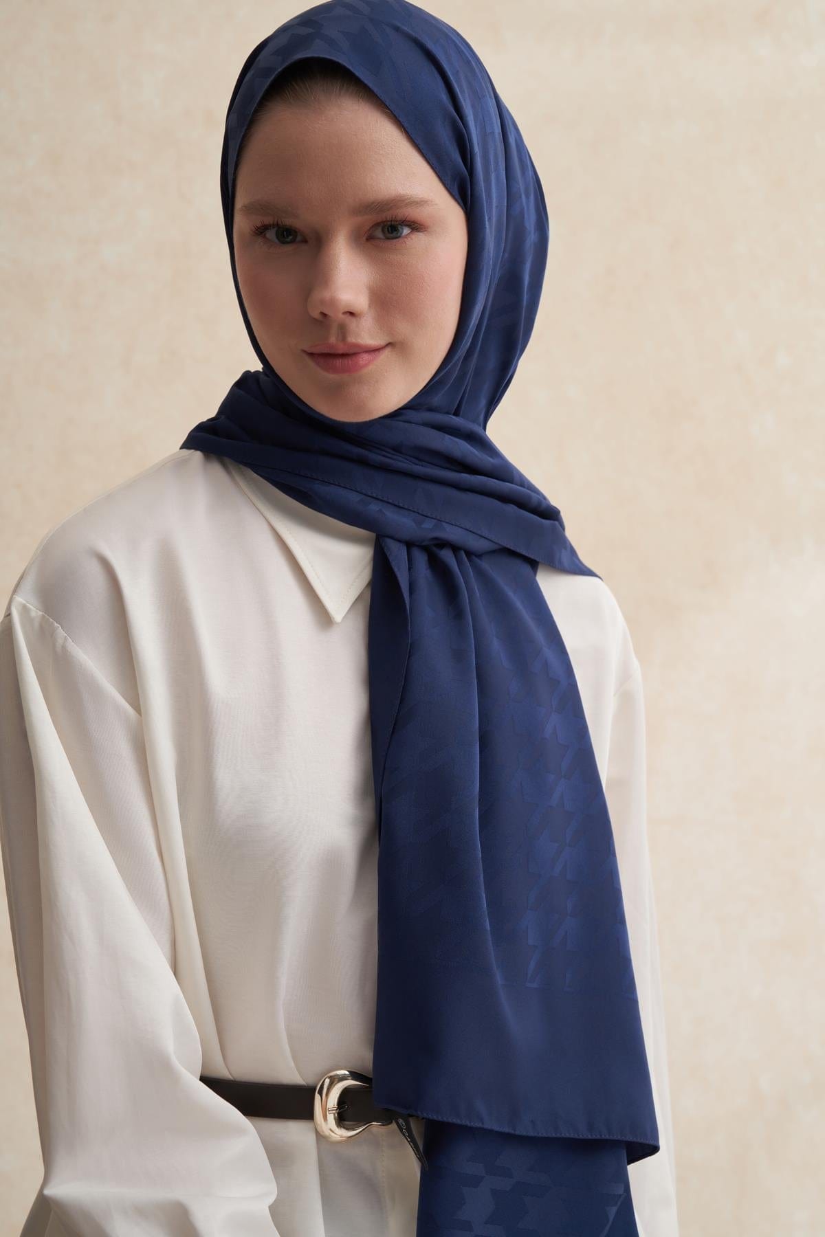 Houndstooth Pattern Cotton Silk Scarf Dark Navy