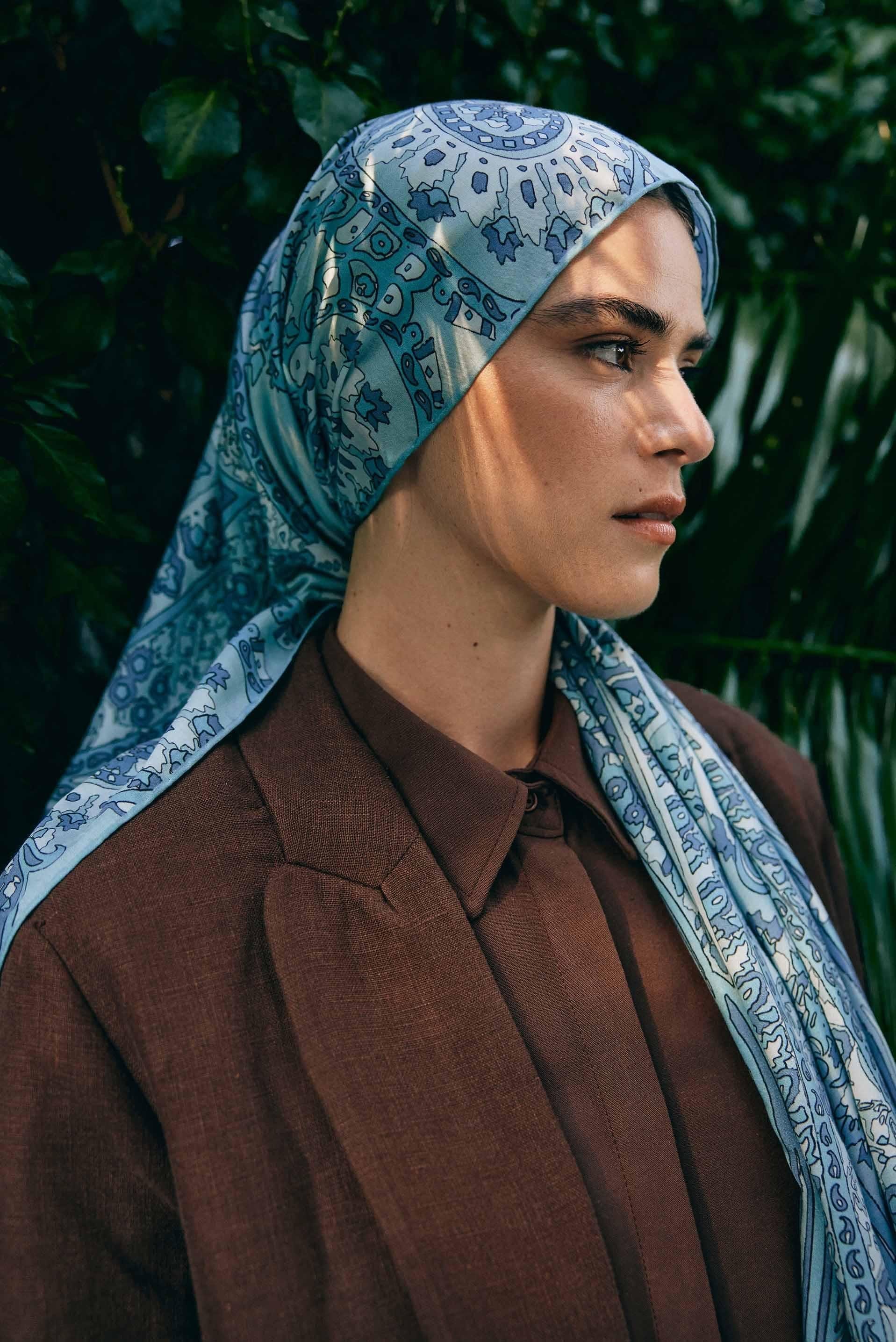 hues-comfy-silk-scarf-blue-241.jpg