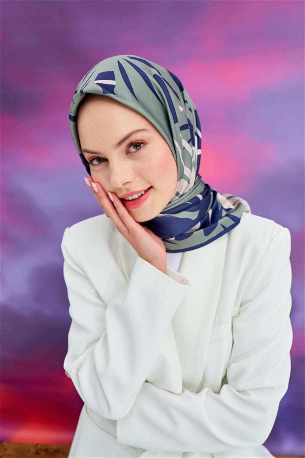isabel-pattern-twill-square-scarf-deep-blue-1280.jpg