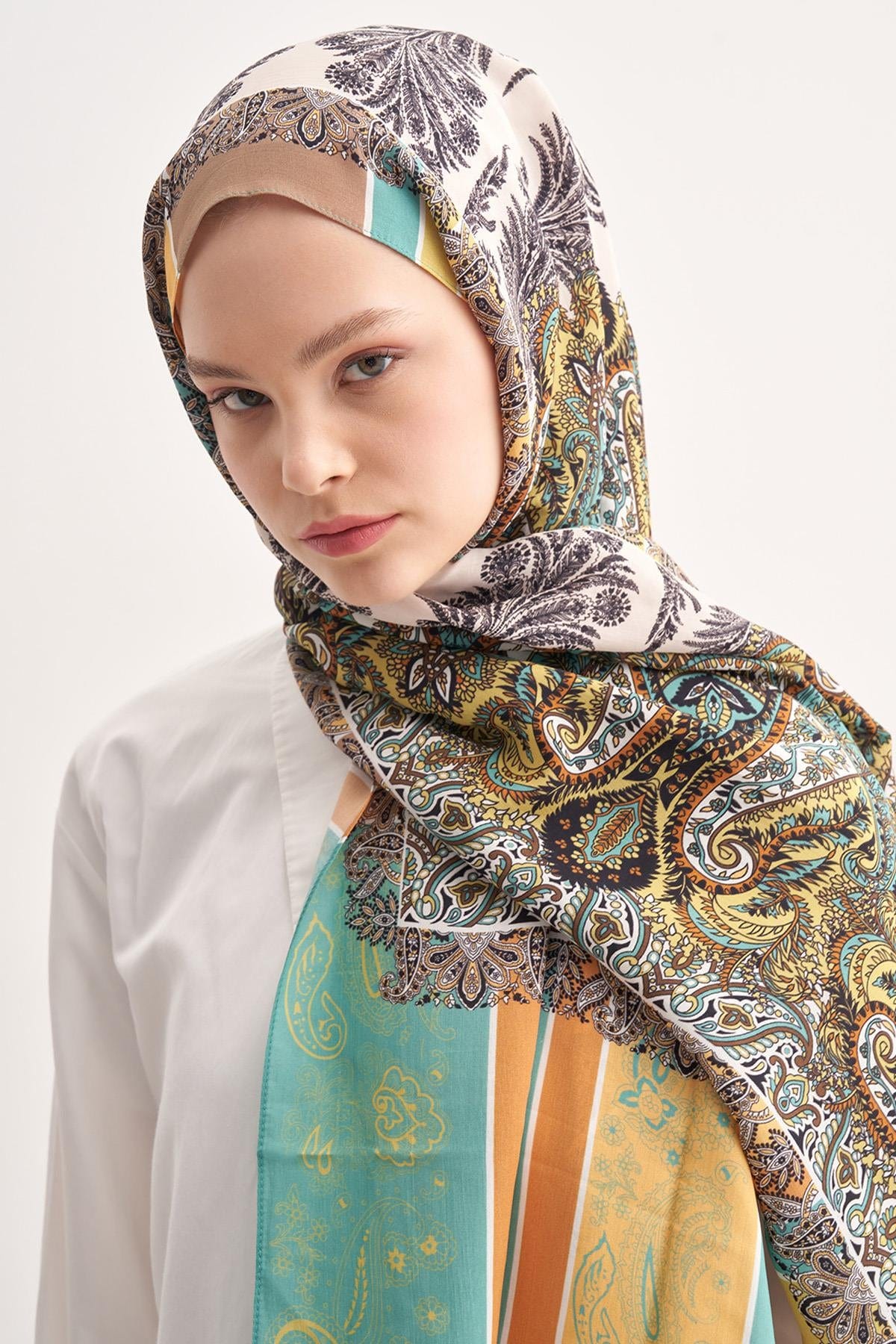 ivory-vela-viscose-scarf-soft-green-2305.jpg