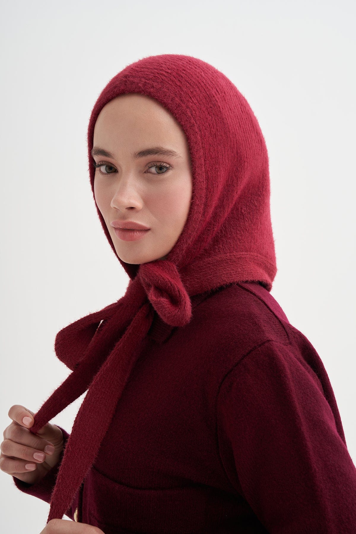 knit-balaclava-burgundy-3872_f3d4d81f-75fe-418b-8578-0186d3a44a15.jpg