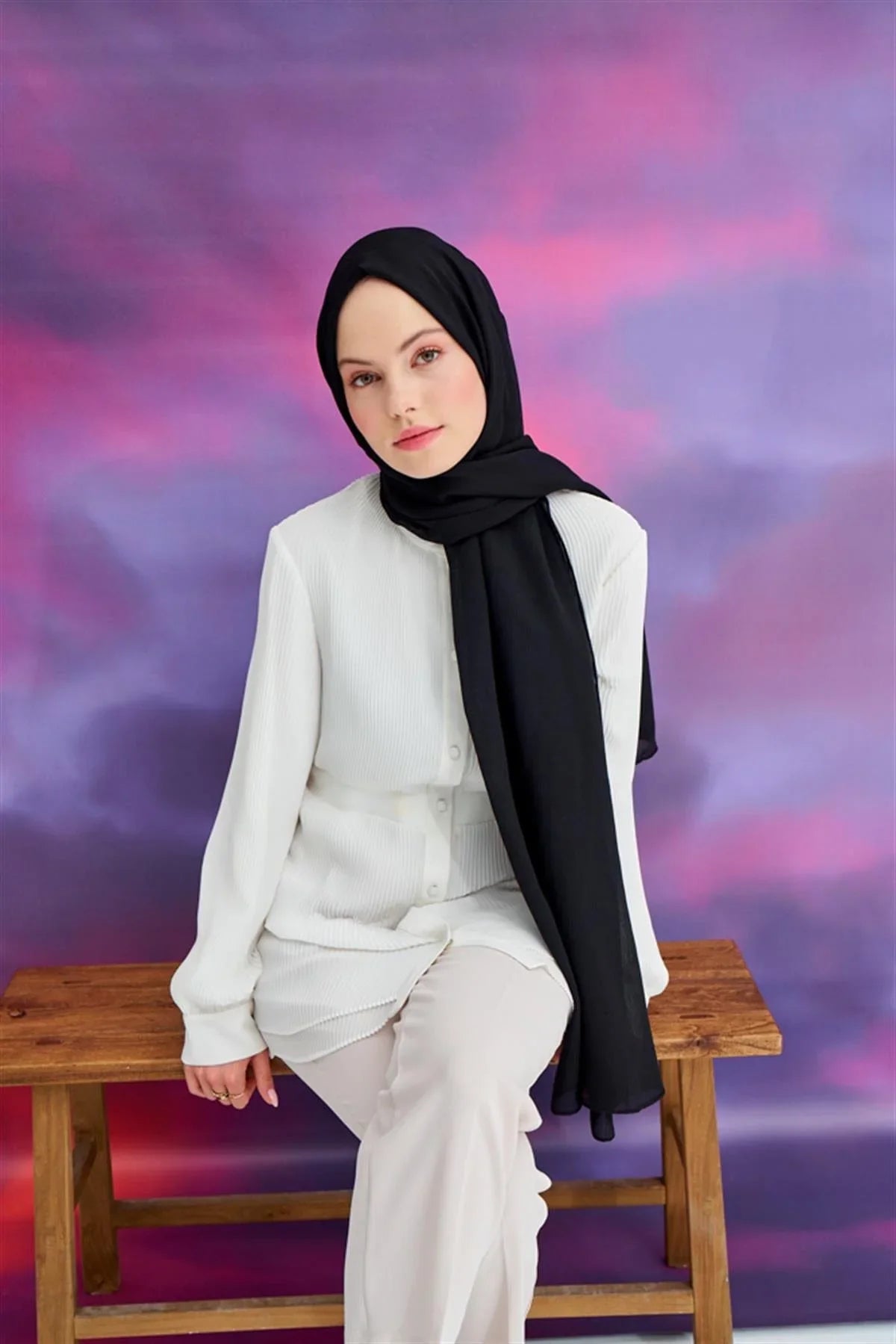 Lien Natural Weave Scarf Black