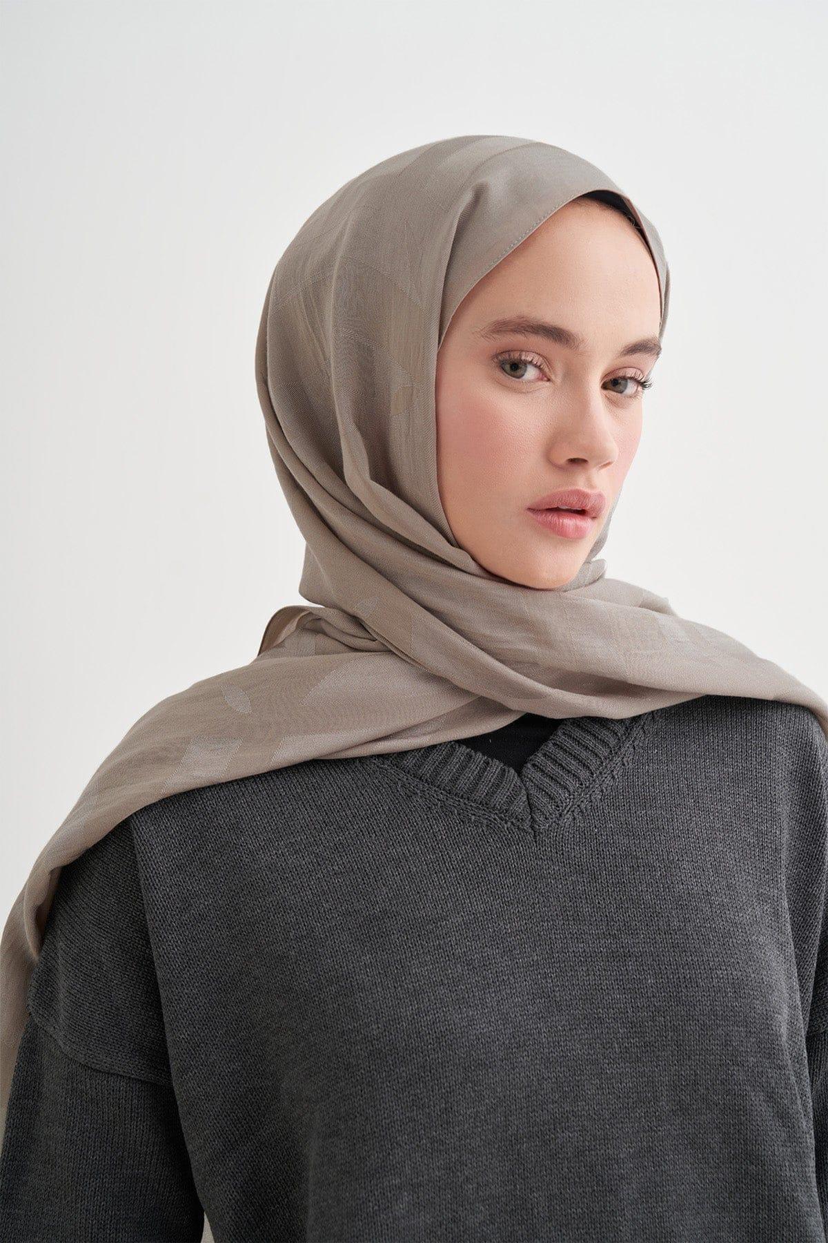 liora-geometric-pattern-cotton-scarf-ash-grey-5111 - Carell Hijab