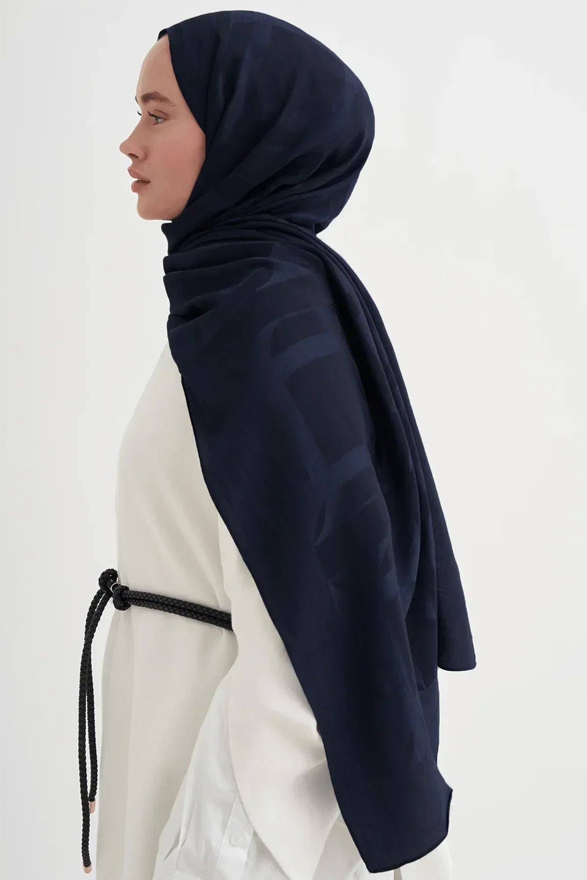 liora-geometric-pattern-cotton-scarf-dark-navy-5423 - Carell Hijab