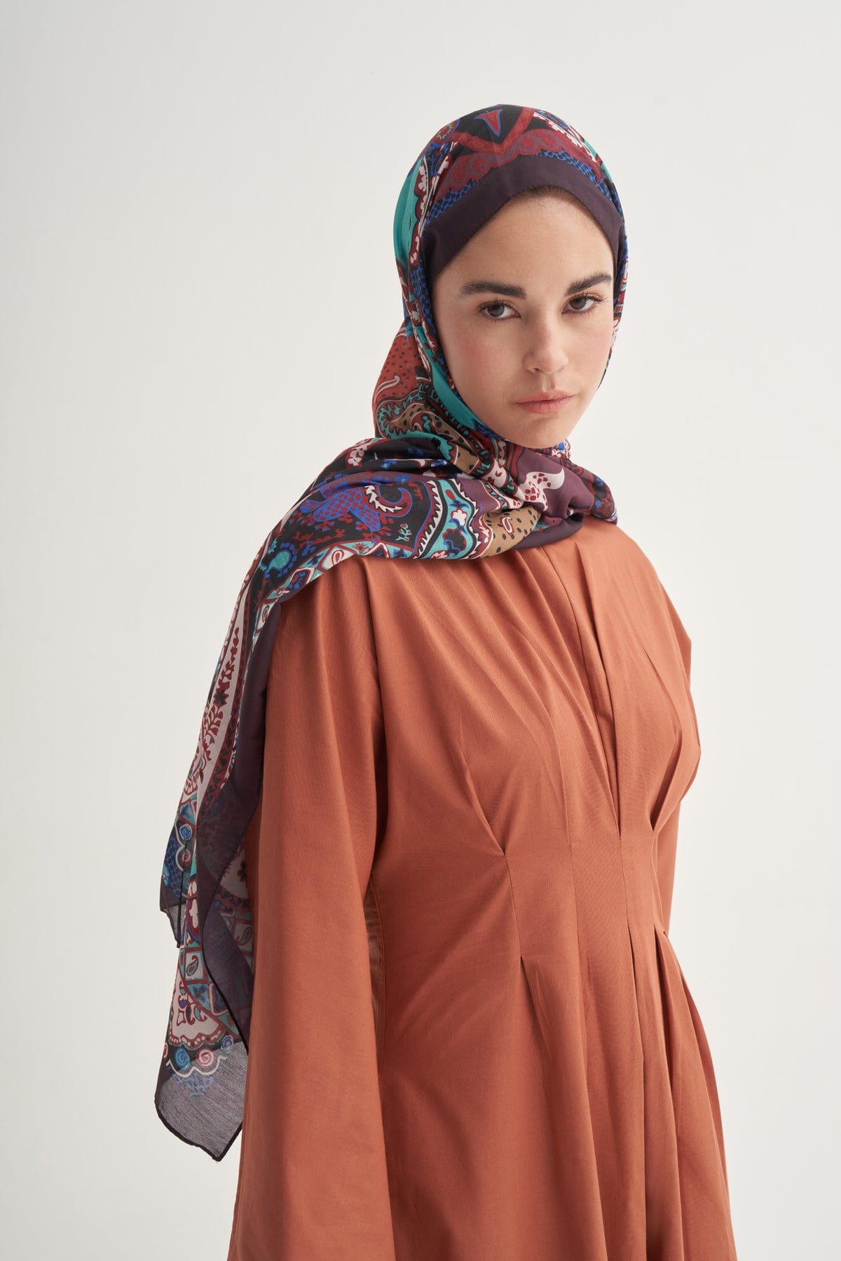 liora-nilla-cotton-scarf-dark-3349.jpg