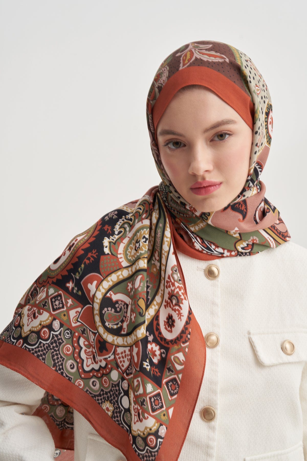 Liora Nilla Cotton Scarf Tile
