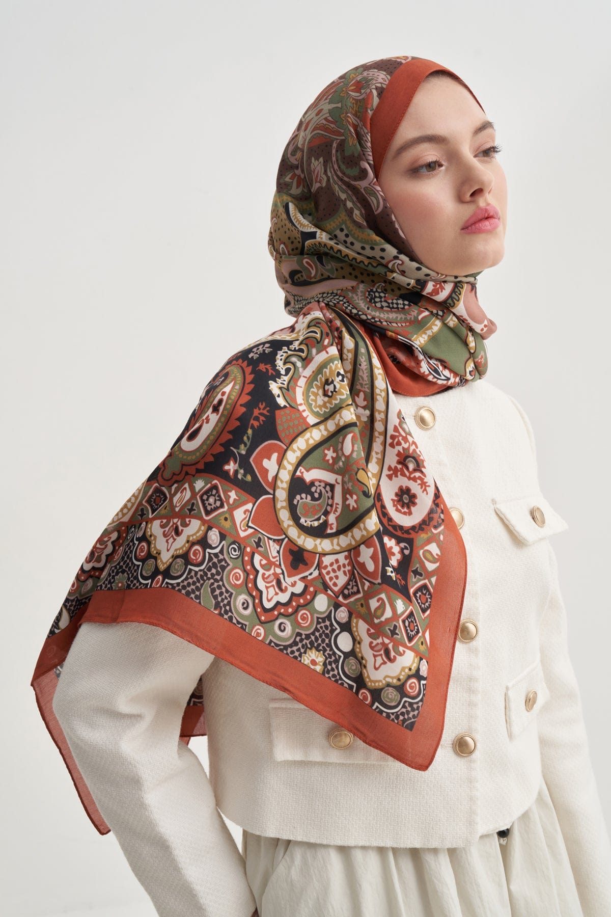 Liora Nilla Cotton Scarf Tile