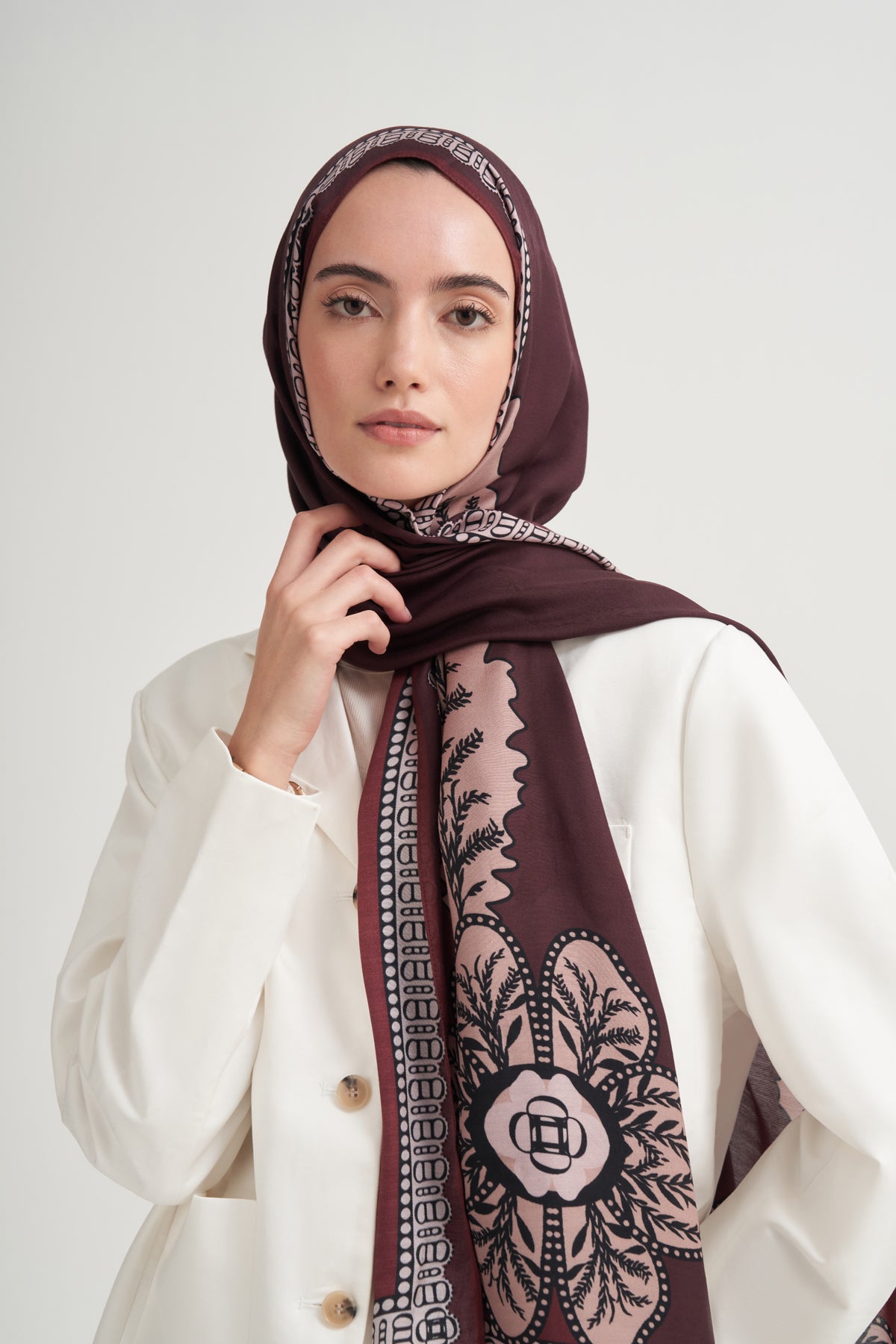 Liva Incira Viscose Scarf Black