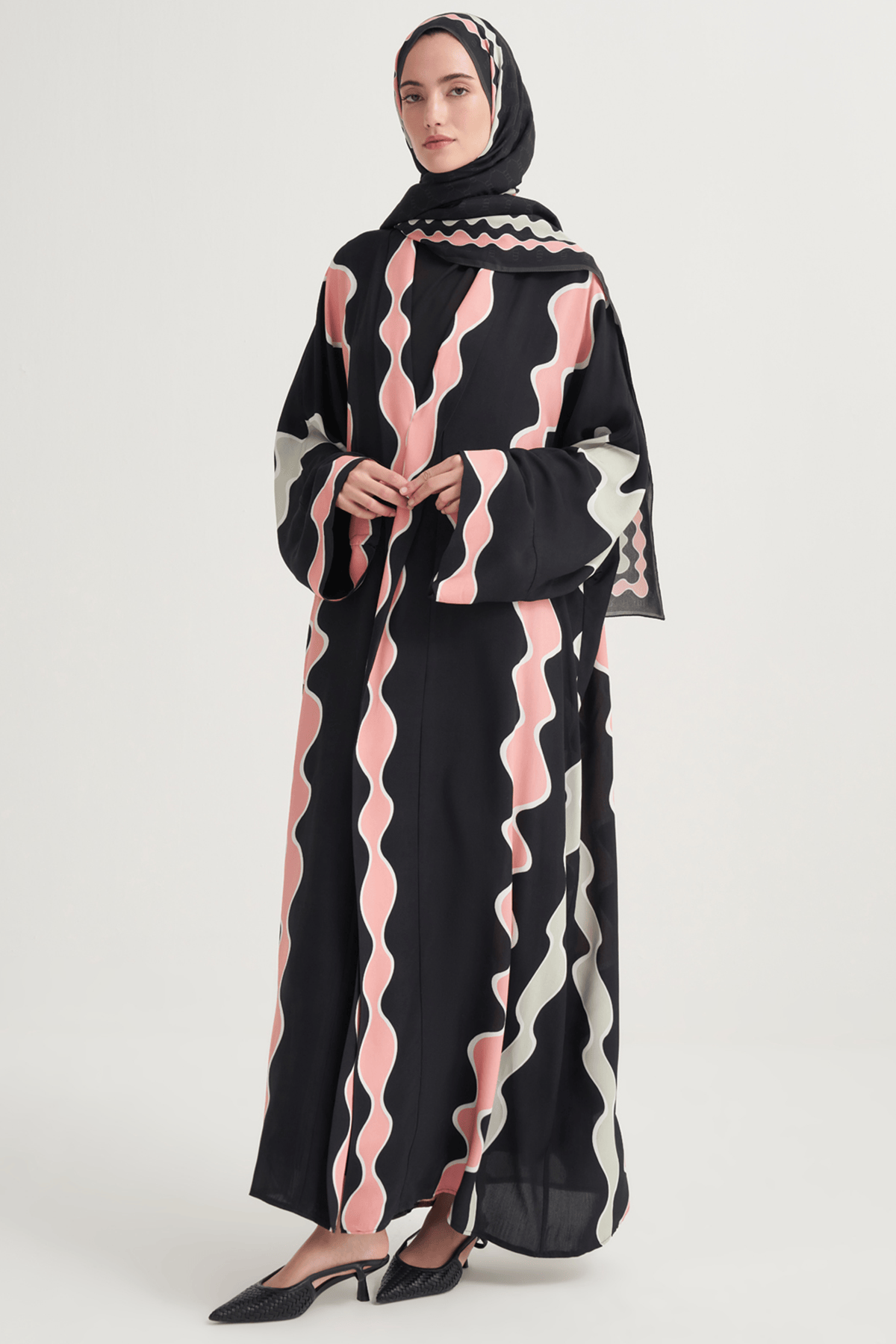 Luma Premium Viscose Abaya Black