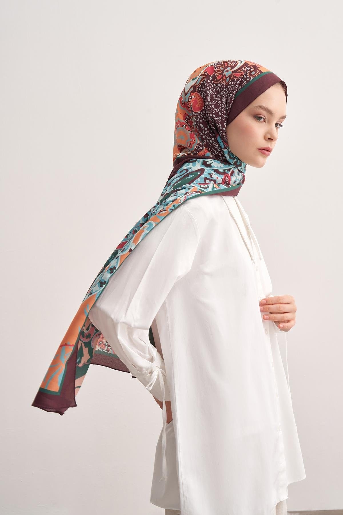 Lune Vela Viscose Scarf Damson