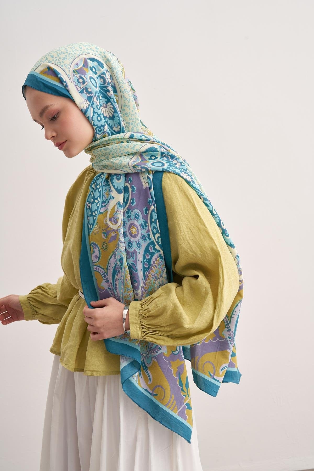 lune-vela-viscose-scarf-soft-blue-2385.jpg