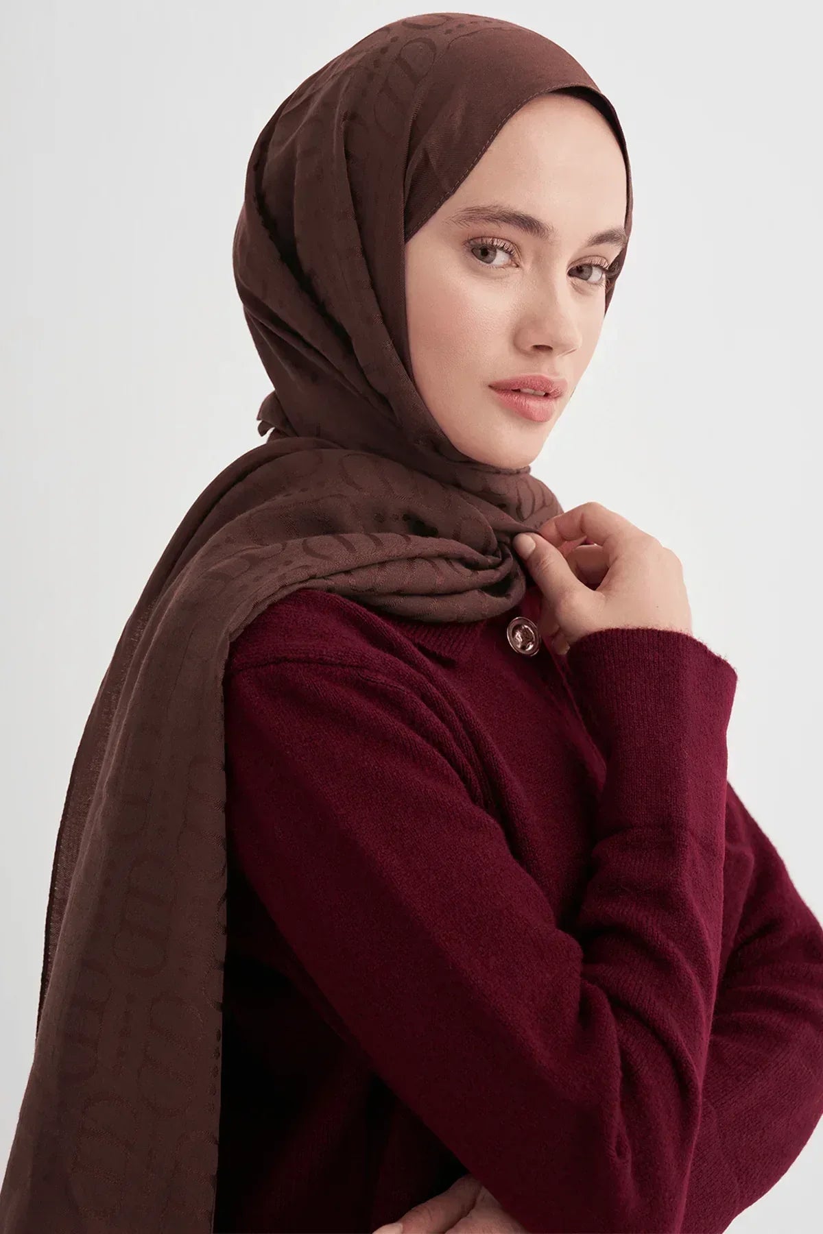 luxe-pattern-liora-cotton-scarf-cinnamon-5209 - Carell Hijab