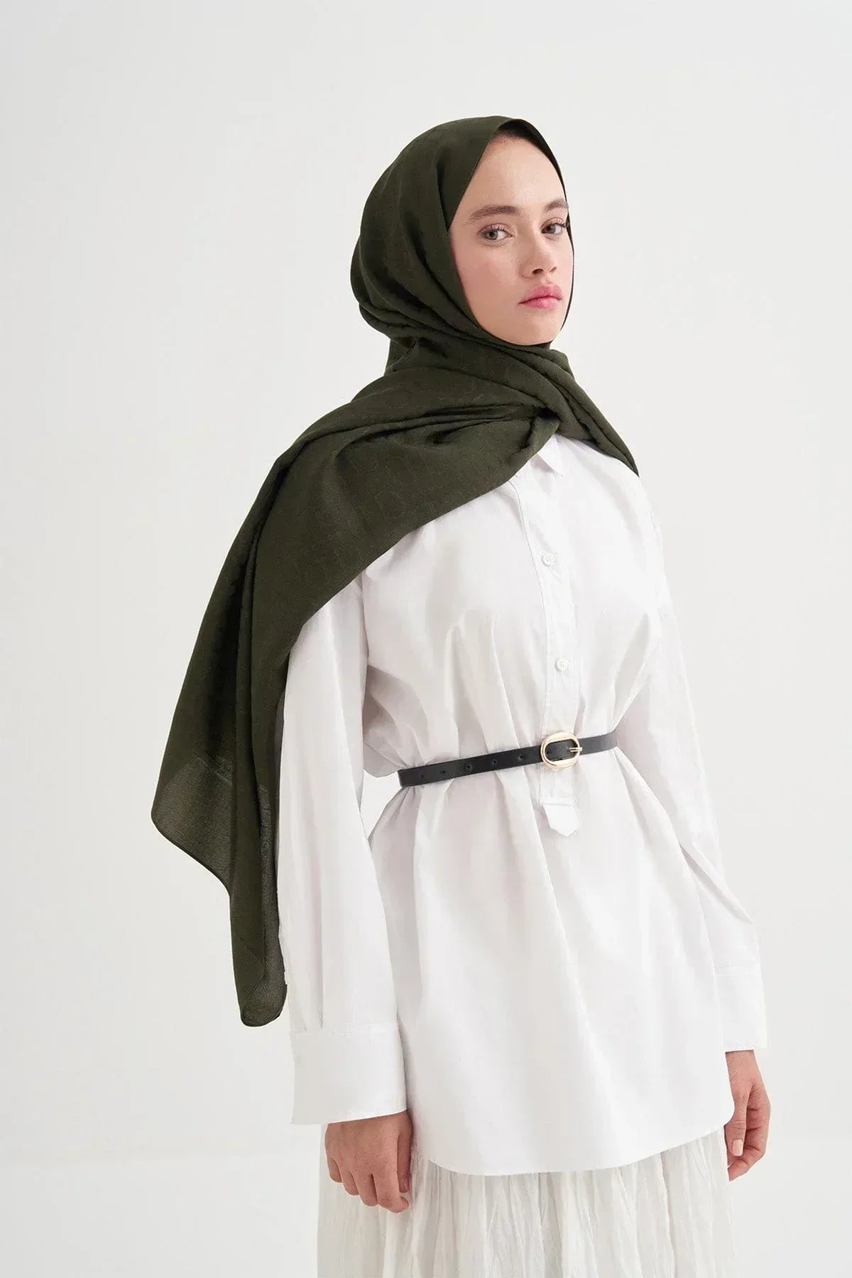 luxe-pattern-liora-cotton-scarf-forest-green-5451 - Carell Hijab