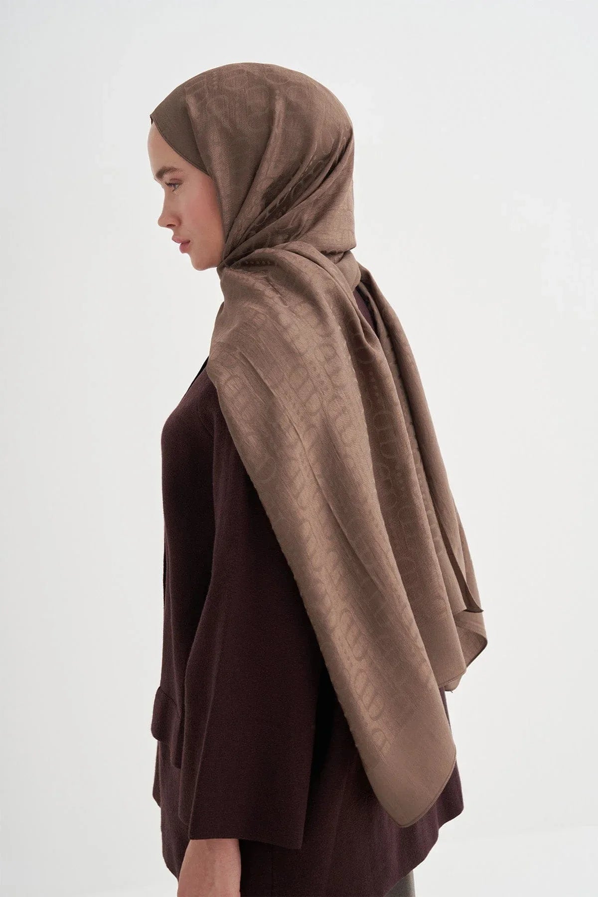 luxe-pattern-liora-cotton-shawl-mink-5458 - Carell Hijab
