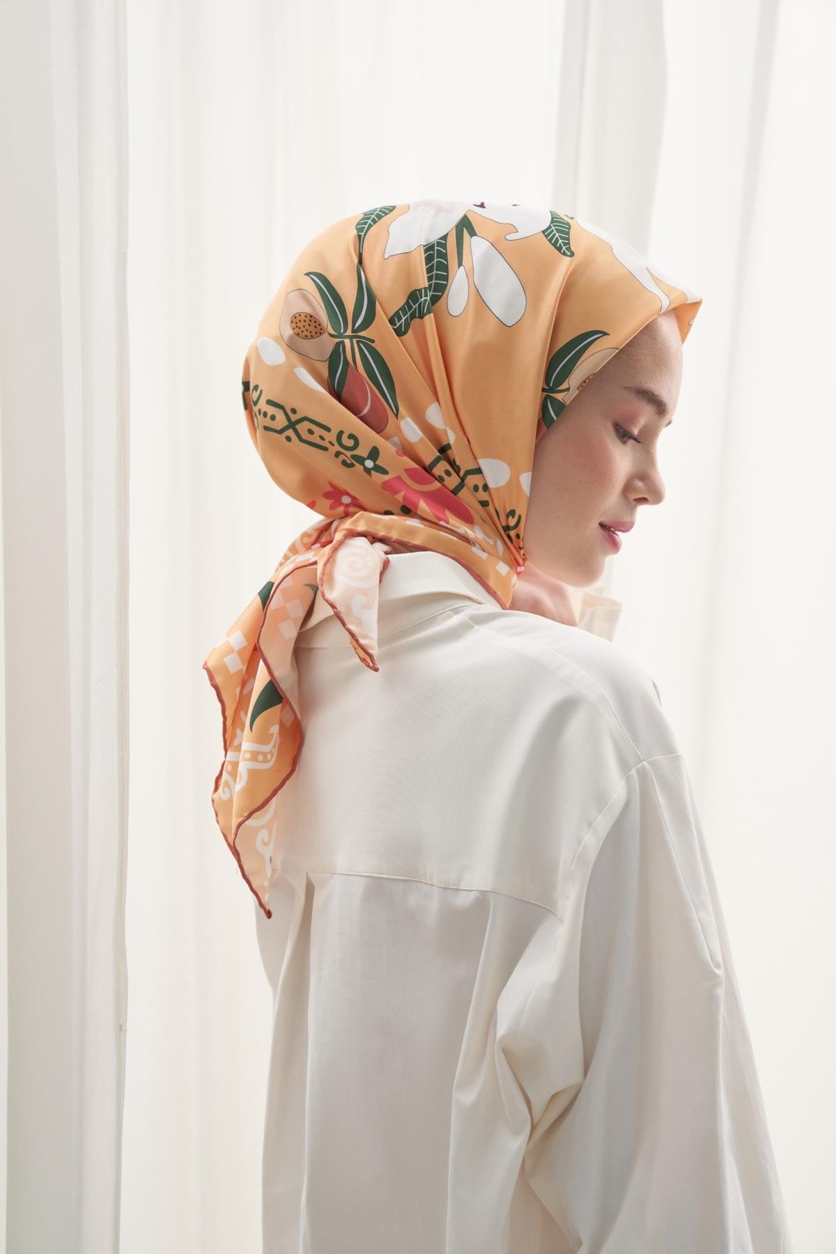 Magnolia Pattern Twill Square Scarf Yellow