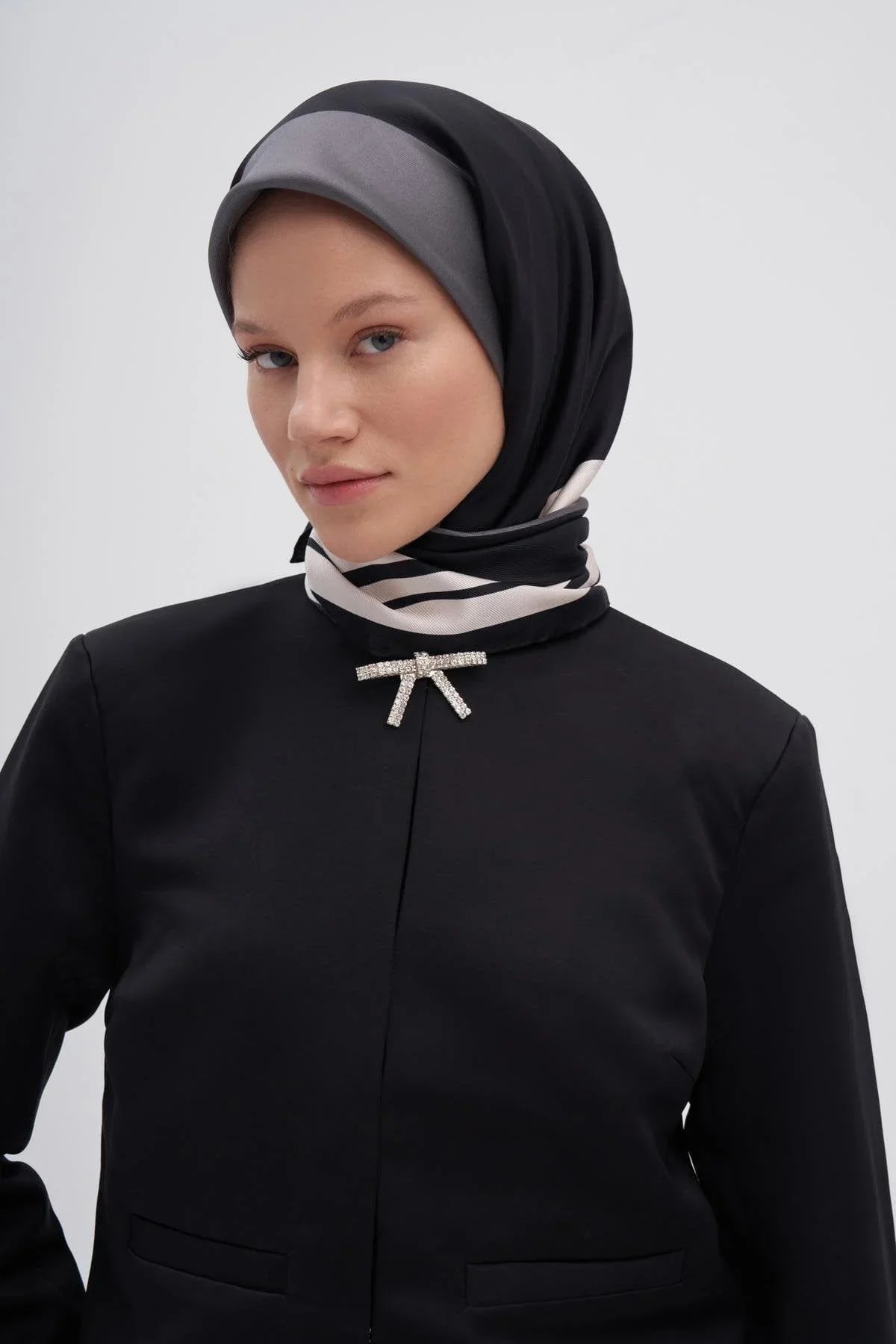 manesa-black-mulbary-square-scarf-174.jpg