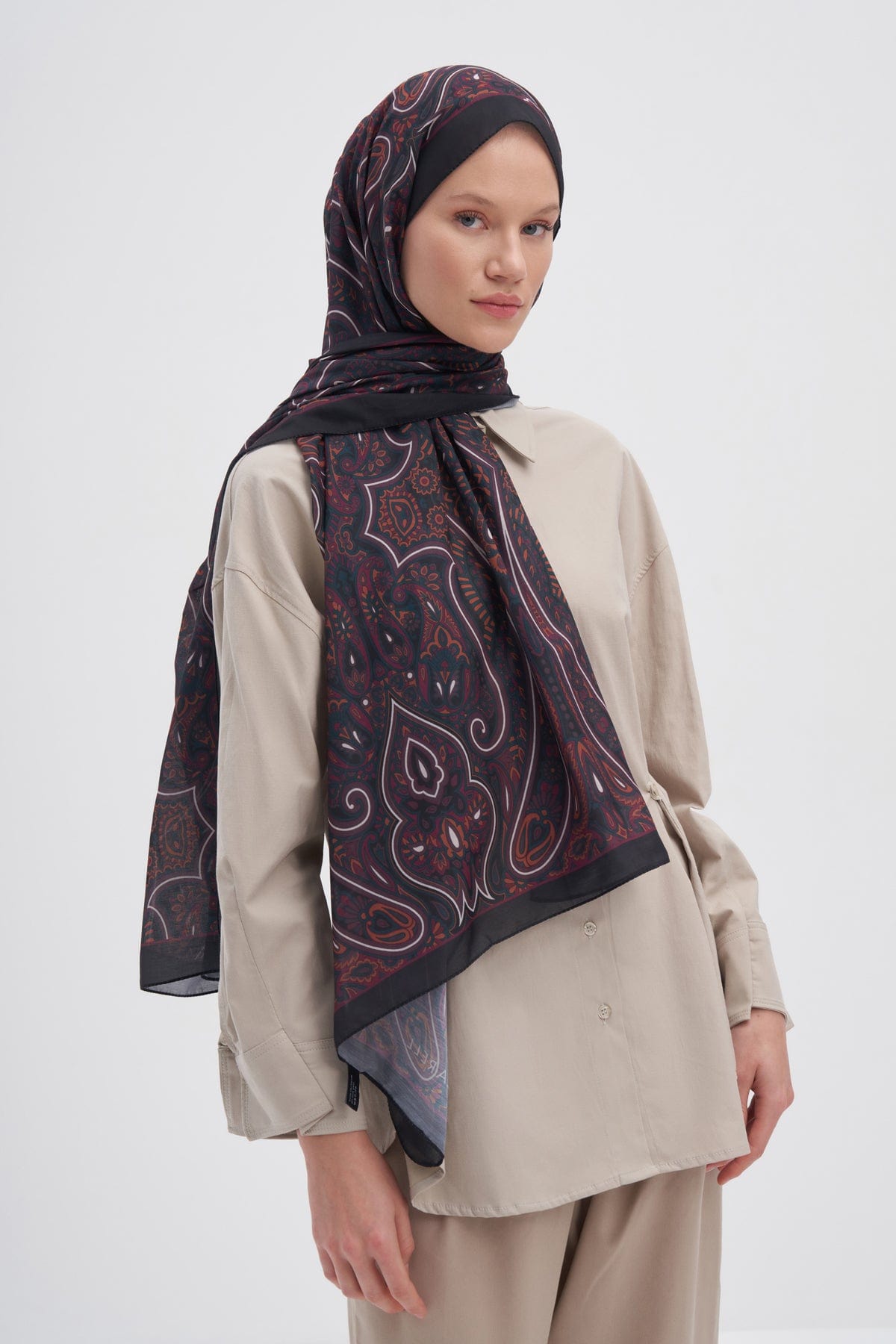 marbella-nilla-cotton-scarf-brown-3324_5c5aafc5-1daf-418c-b247-96554fd256ee.jpg