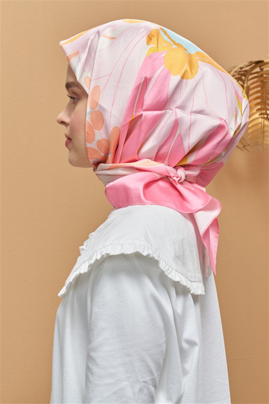 Maxi Floral Pattern Twill Square Scarf Pink