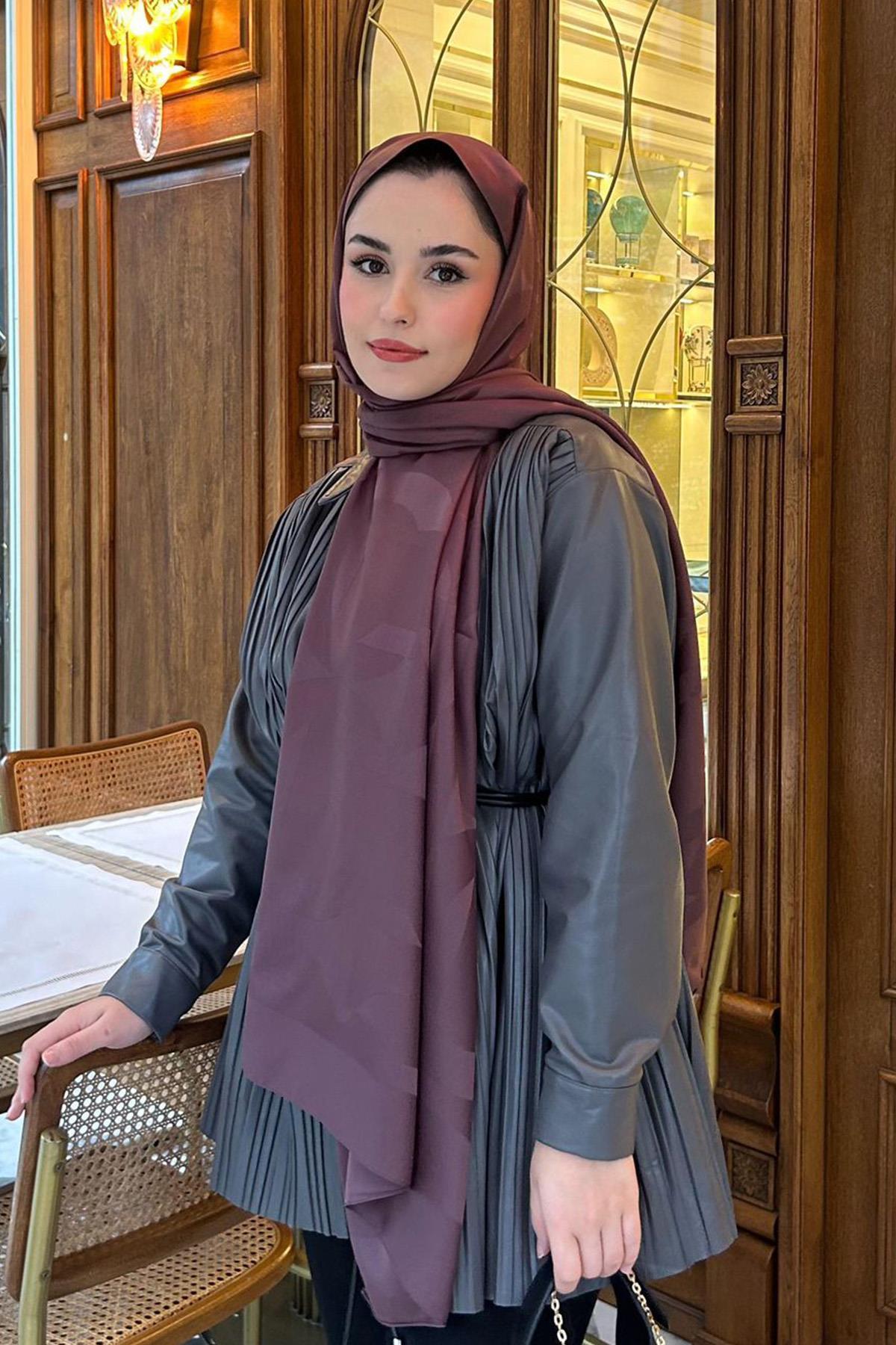 merve-bayraktar-s-choice-c-pattern-monogram-cotton-silk-scarf-dark-rose-1036.jpg