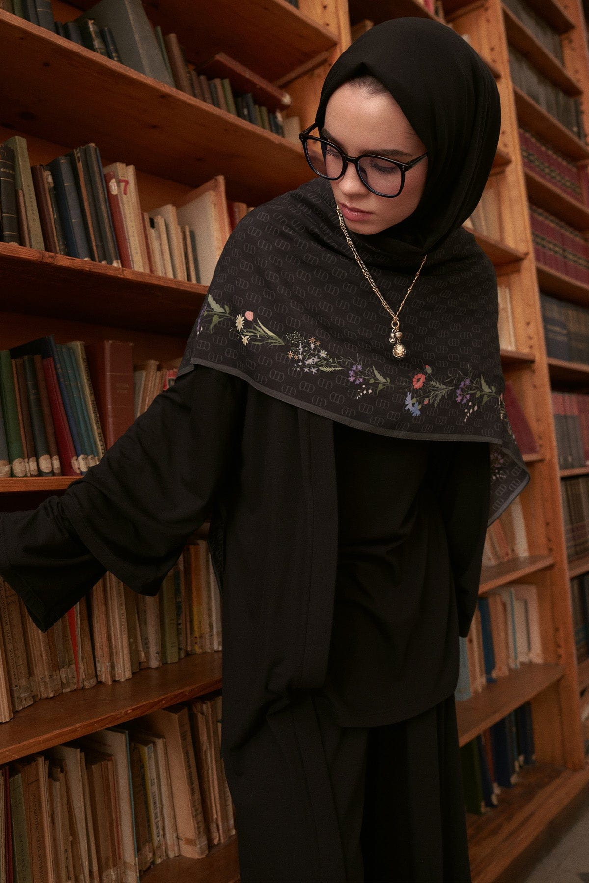 micro-modal-abaya-black-3790.jpg